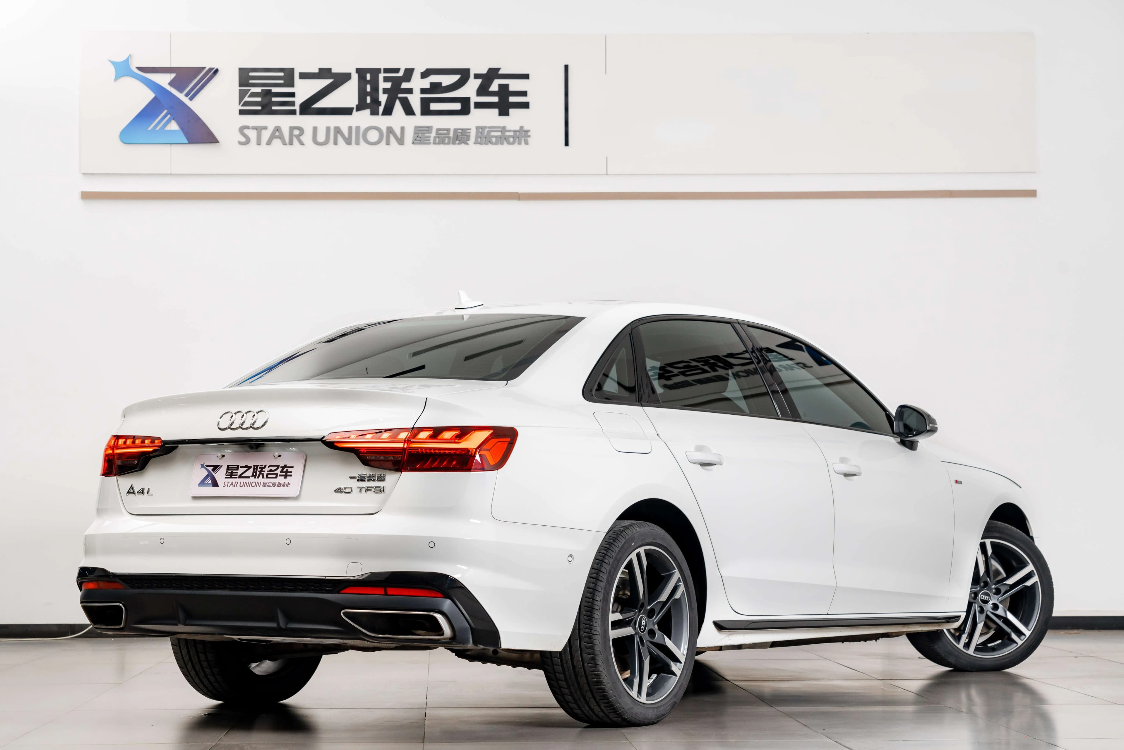 Audi A4L 2022 г. 41911 км. — фото 3