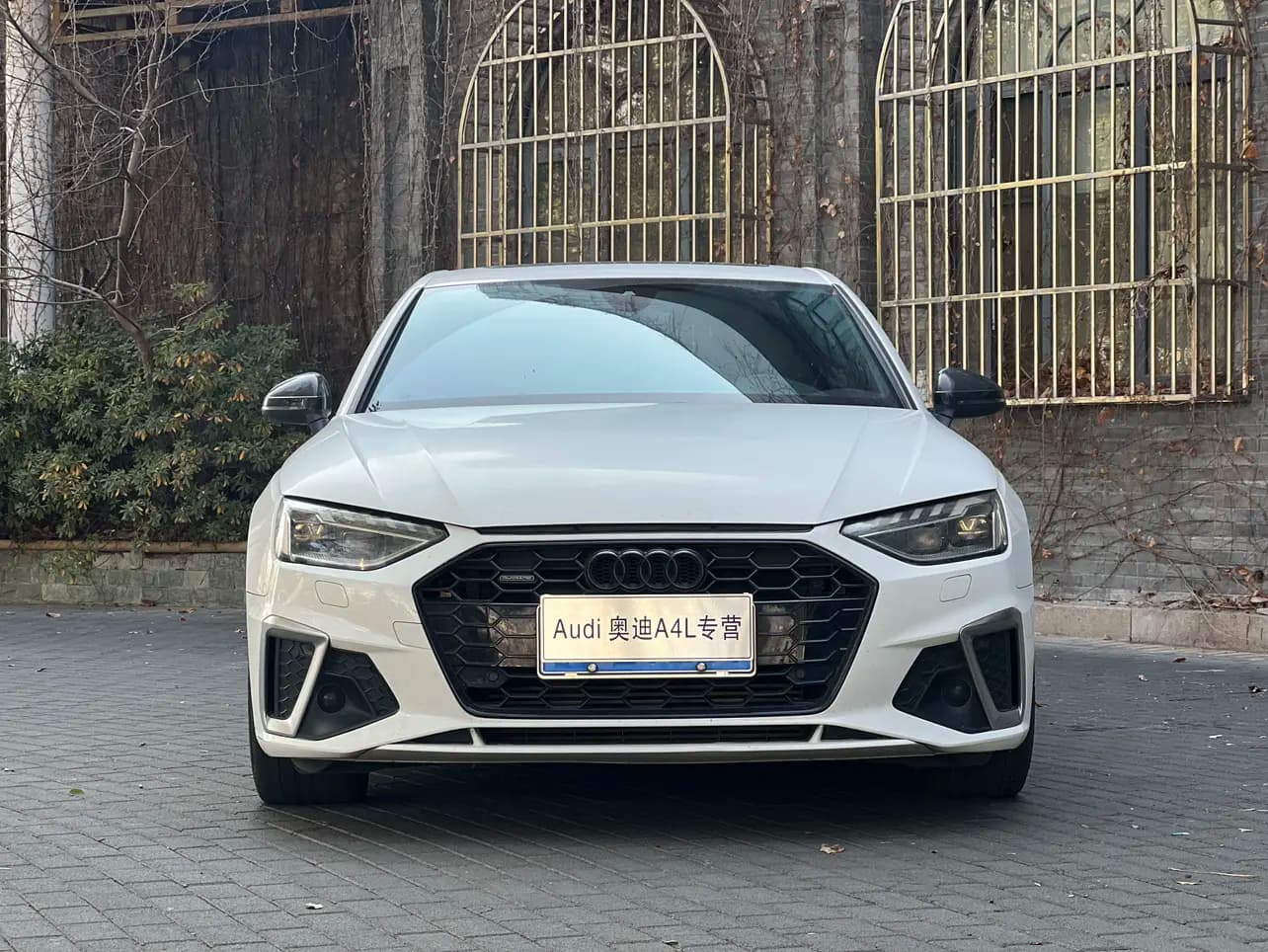 Audi A4L 2021 г. 110110 км. — фото 2
