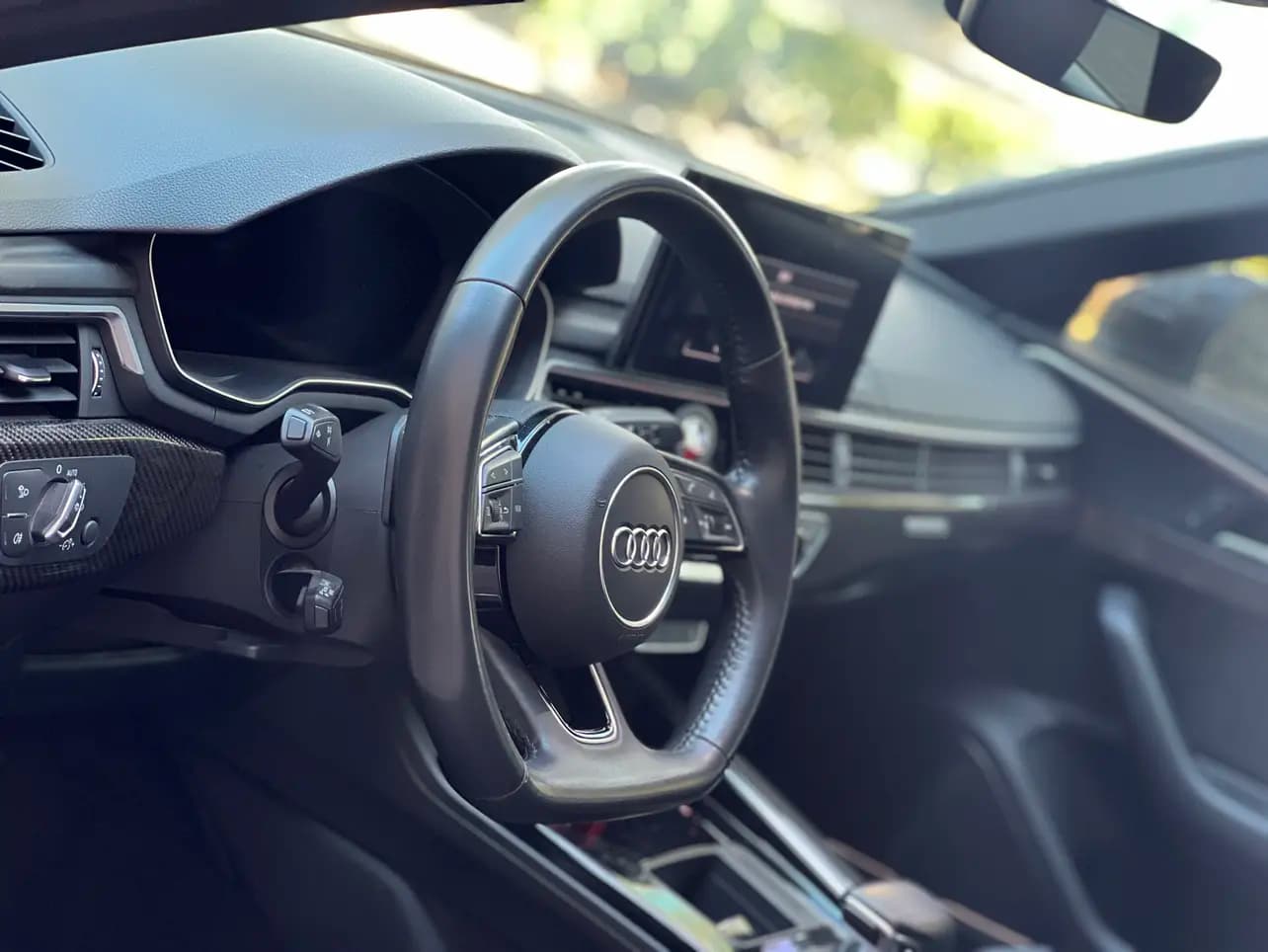 Audi A4L 2021 г. 110110 км. — фото 8