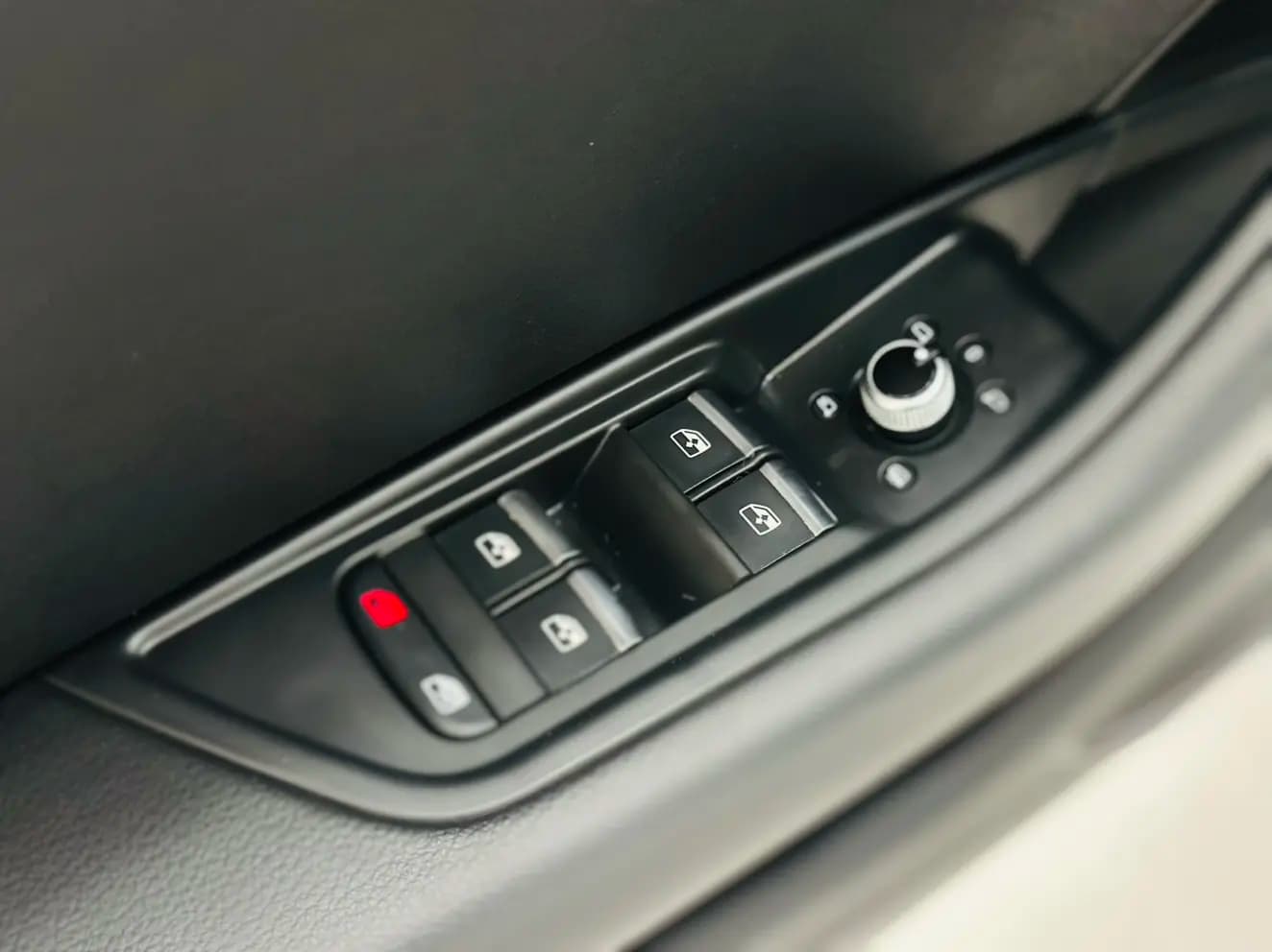 Audi A4L 2021 г. 45107 км. — фото 12
