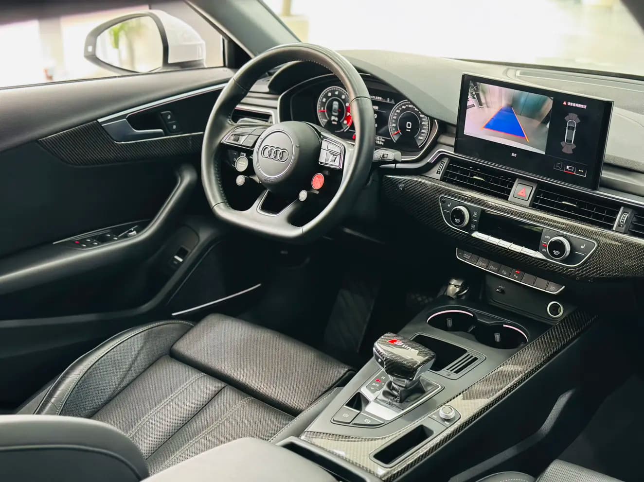 Audi A4L 2021 г. 45107 км. — фото 5