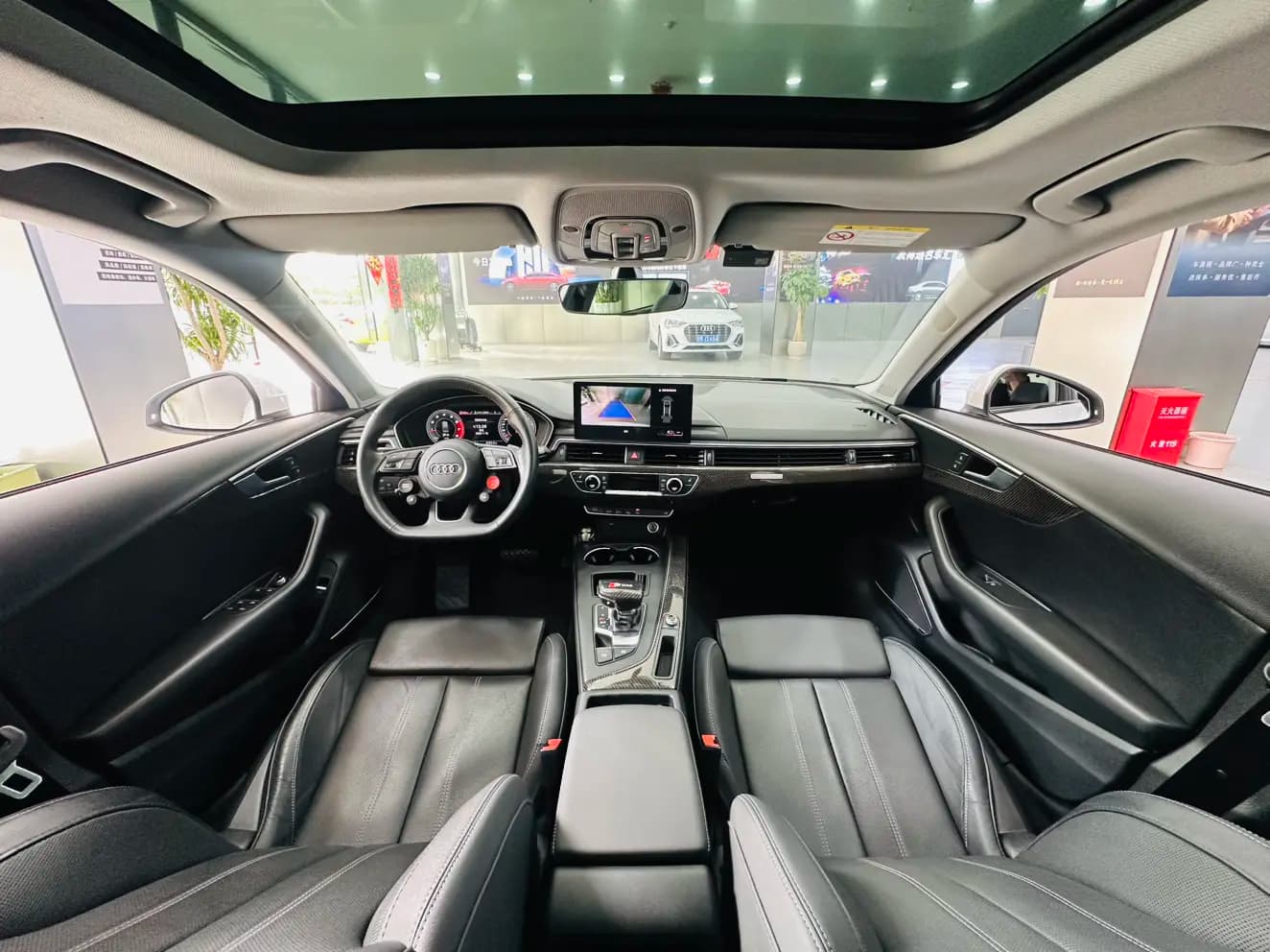 Audi A4L 2021 г. 45107 км. — фото 9