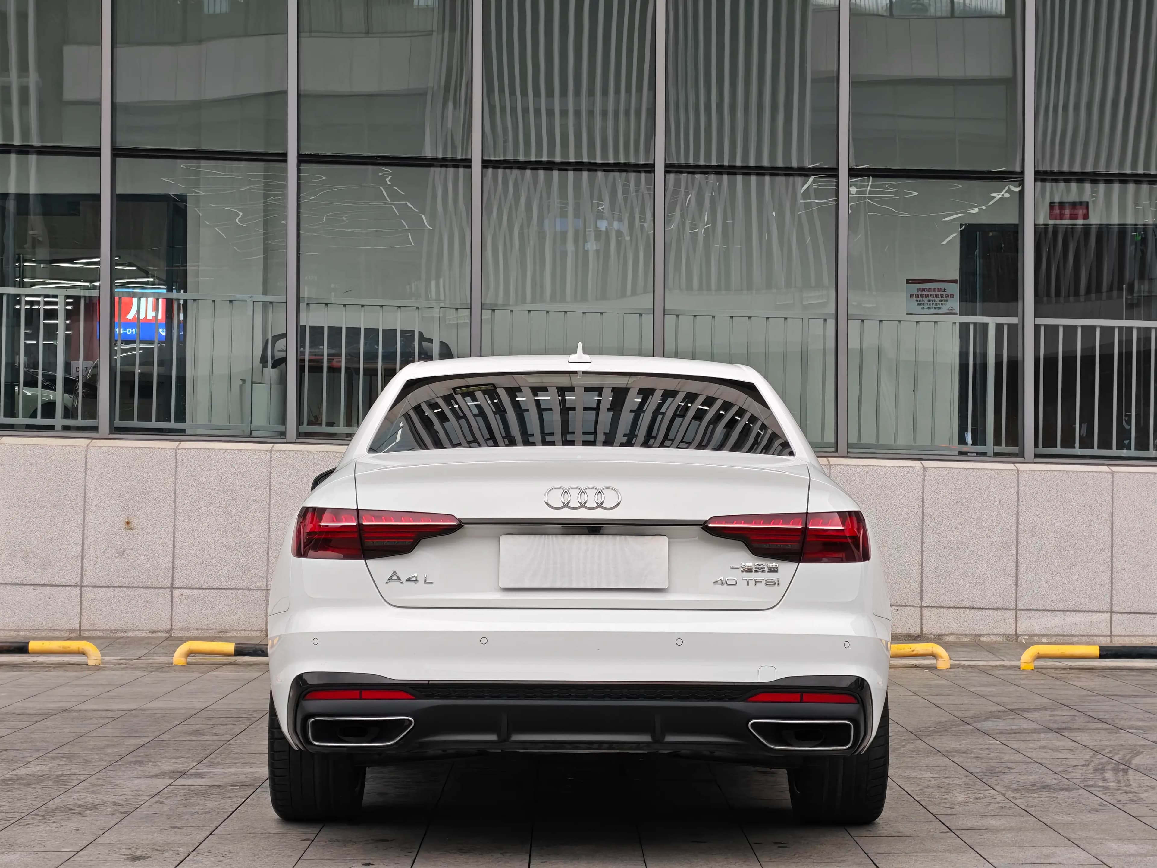 Audi A4L 2022 г. 49104 км. — фото 3