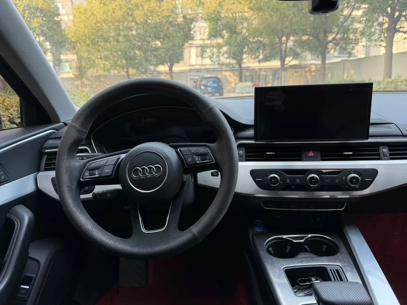 Audi A4L 2021 г. 94100 км. — фото 11