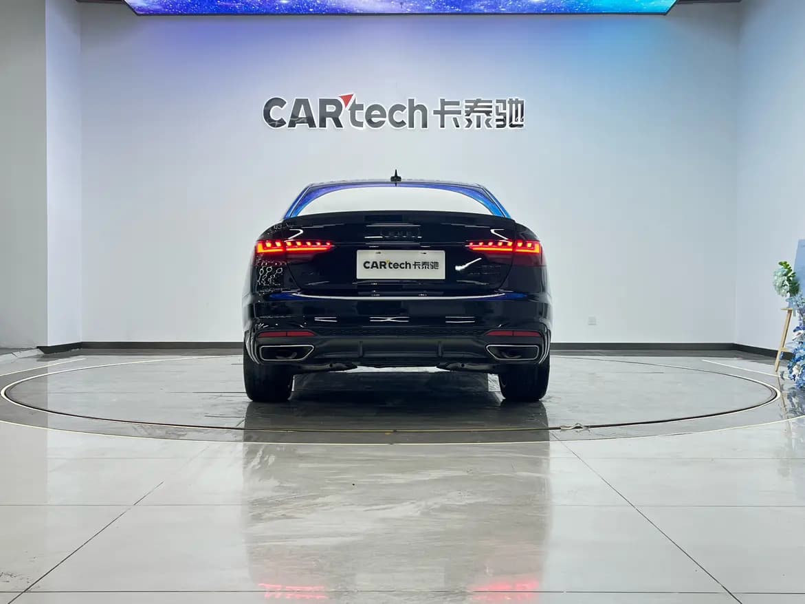Audi A4L 2024 г. 10099 км. — фото 3