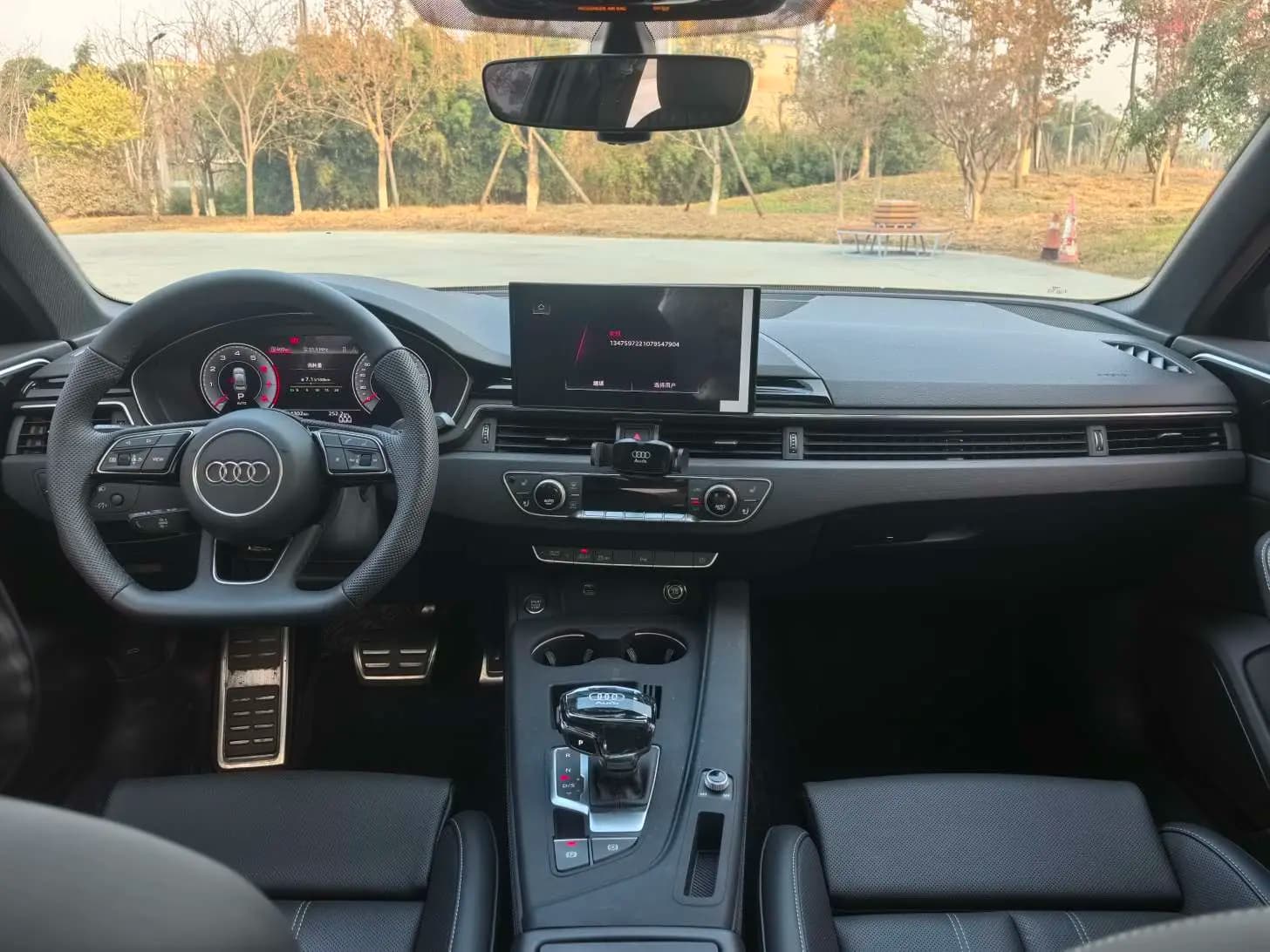 Audi A4L 2025 г. 14098 км. — фото 15