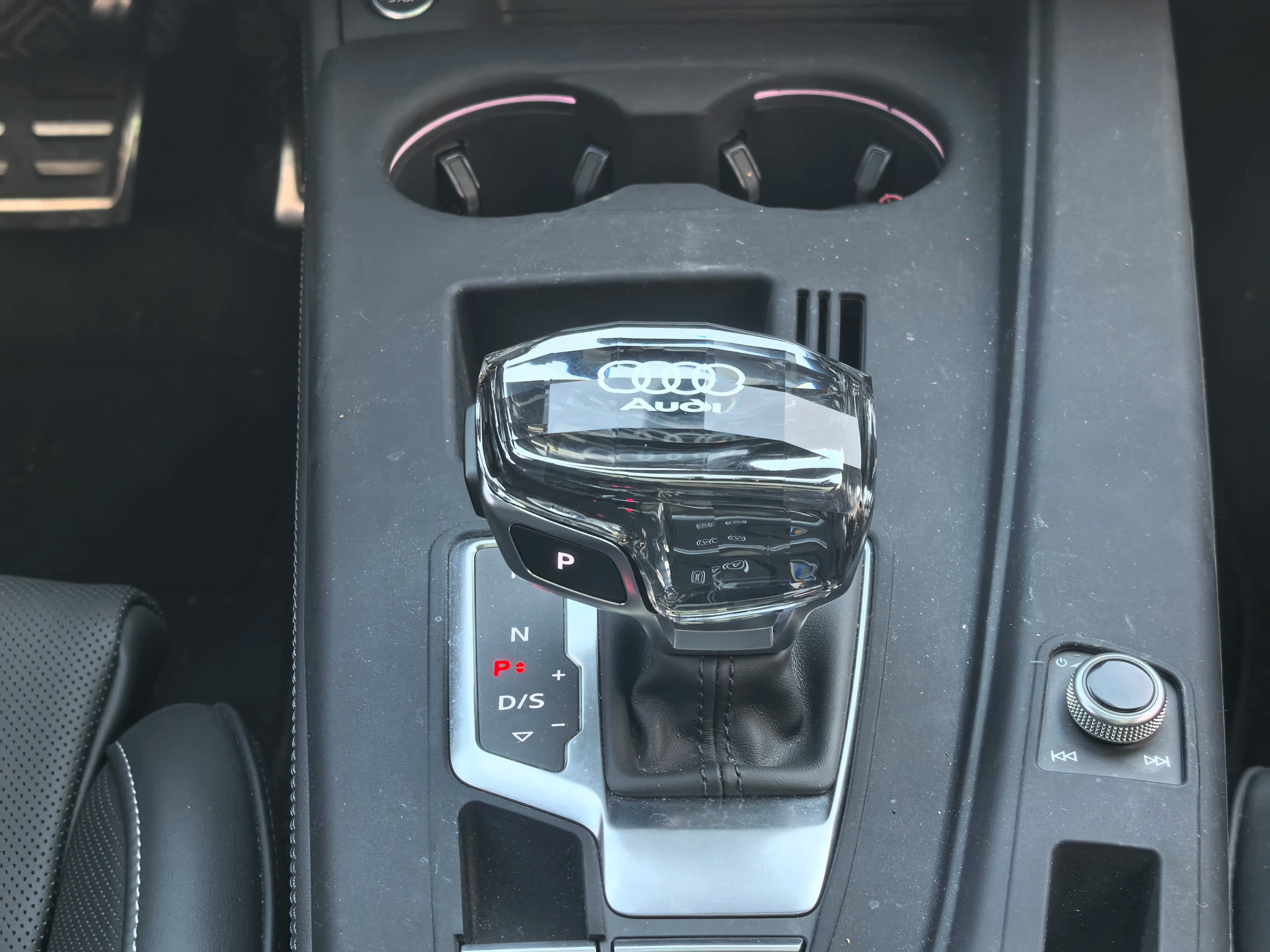 Audi A4L 2025 г. 14098 км. — фото 17