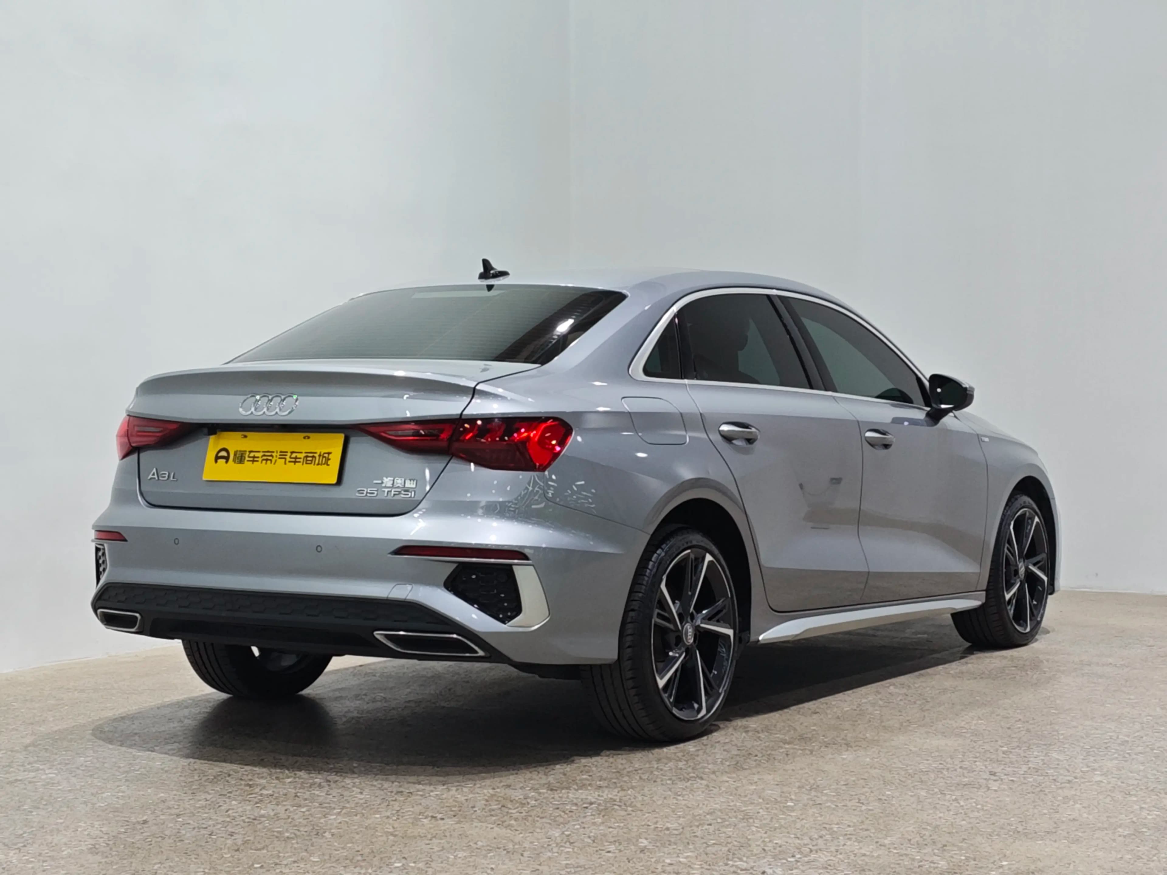 Audi A3 2022 г. 91346 км. — фото 7