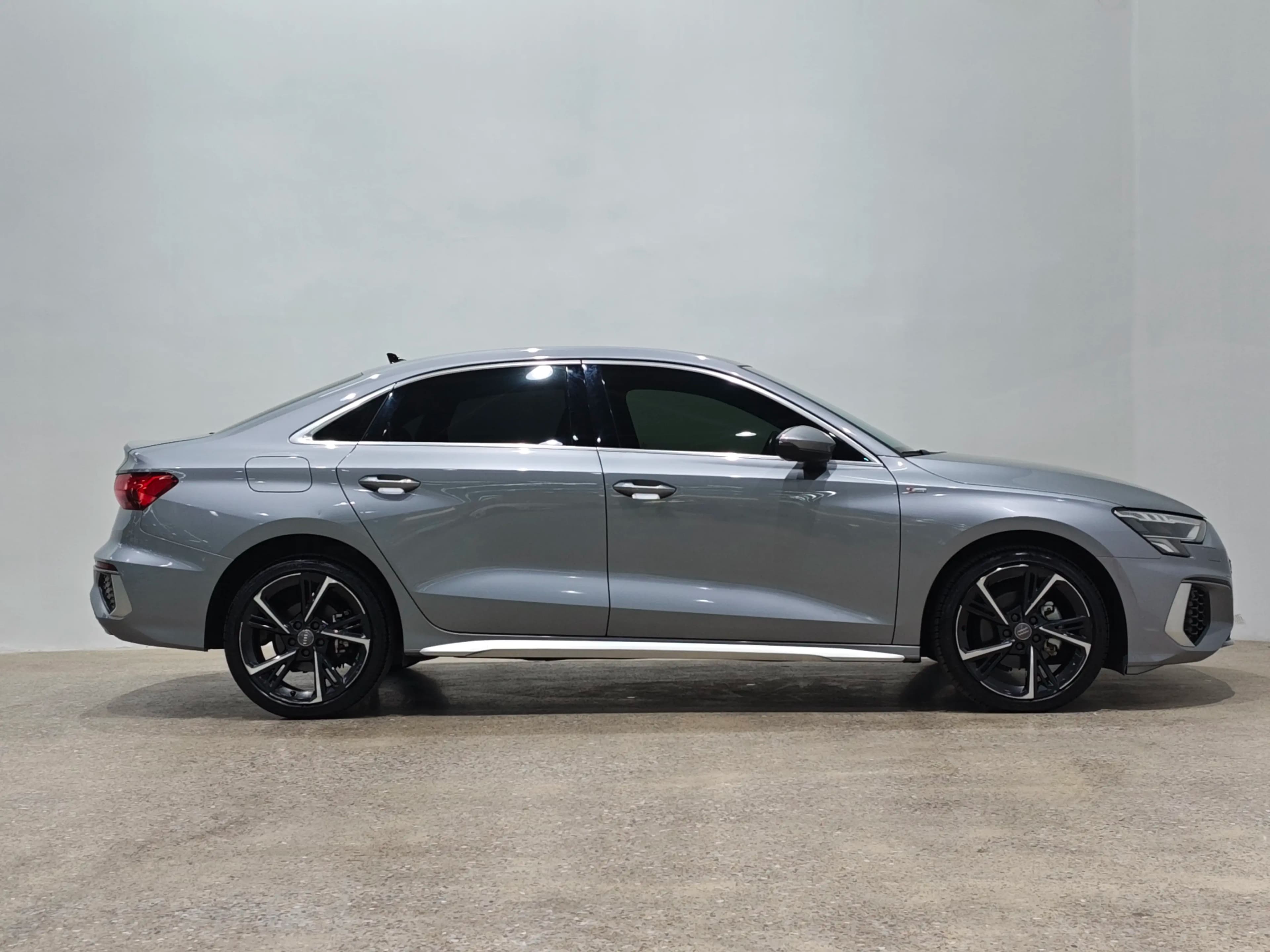 Audi A3 2022 г. 91346 км. — фото 8