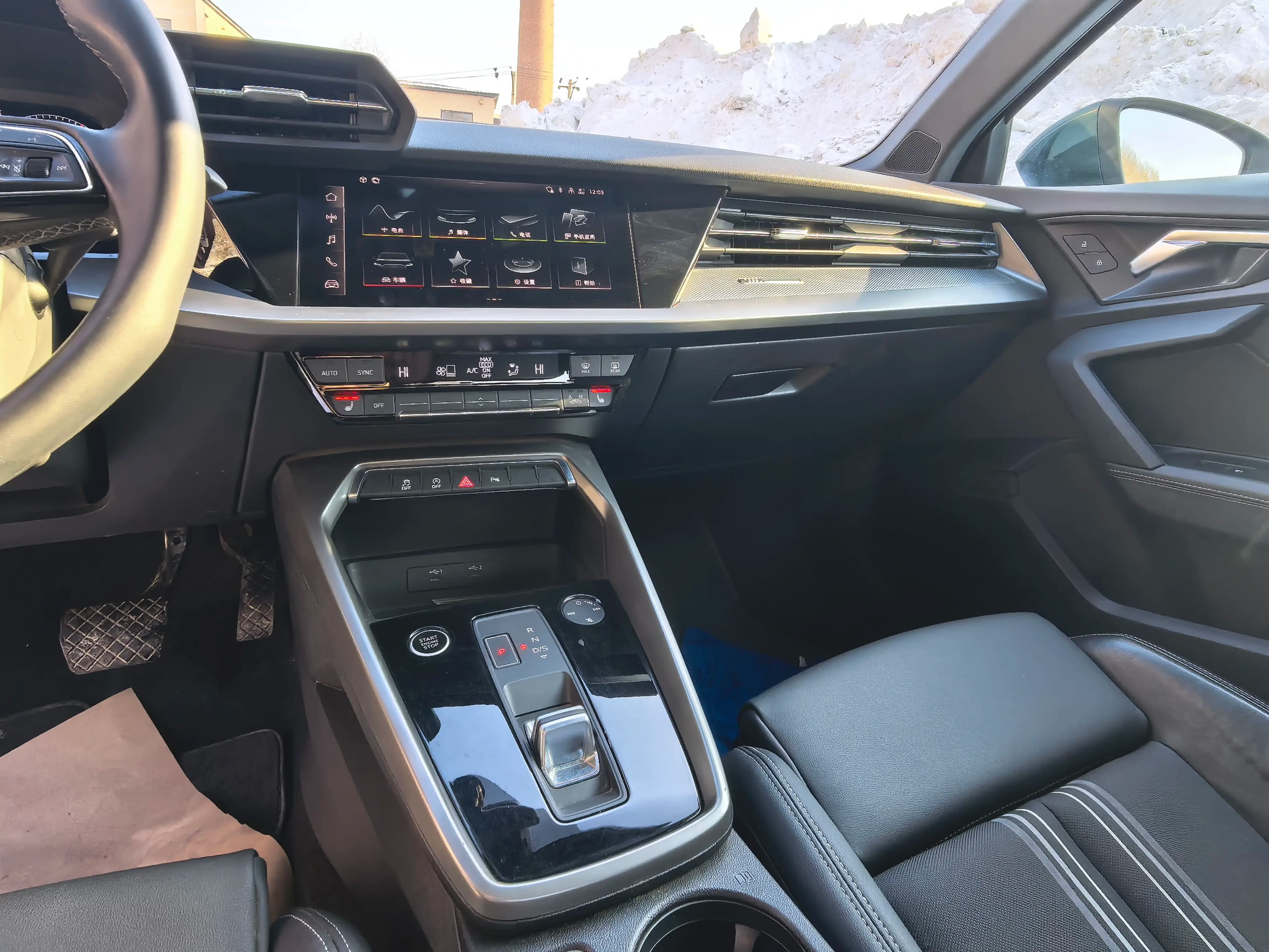 Audi A3 2023 г. 56145 км. — фото 11