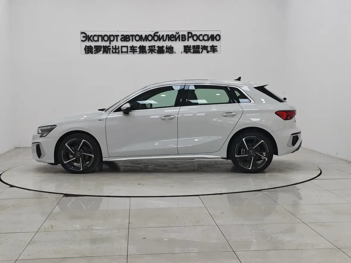 Audi A3 2023 г. 8590 км. — фото 4