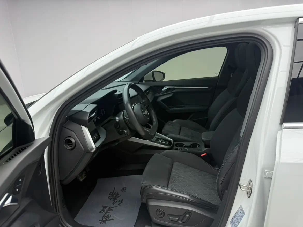 Audi A3 2022 г. 42100 км. — фото 13