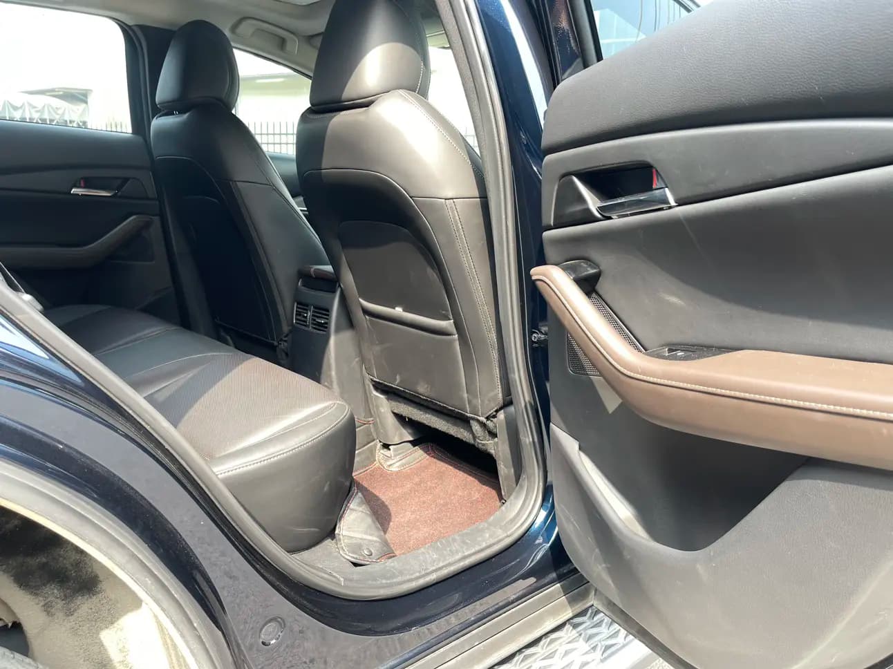 Mazda CX-30 EV 2023 г. 50856 км. — фото 23