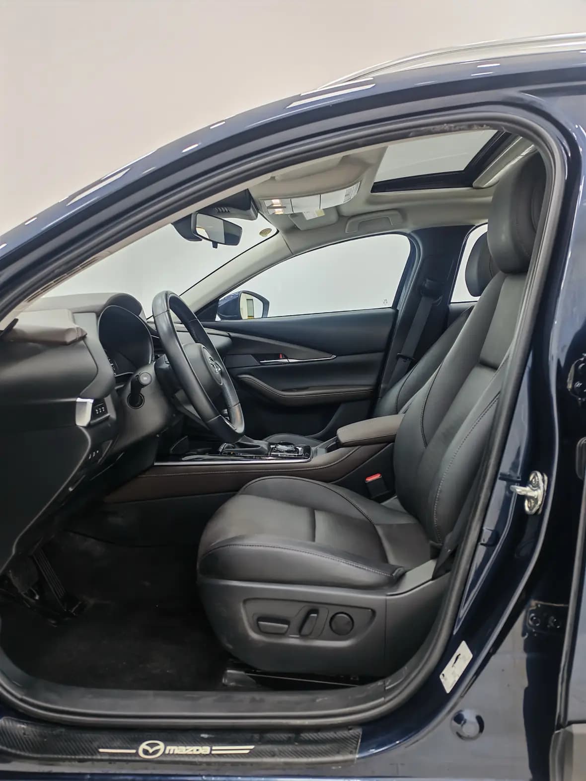 Mazda CX-30 2023 г. 23058 км. — фото 8