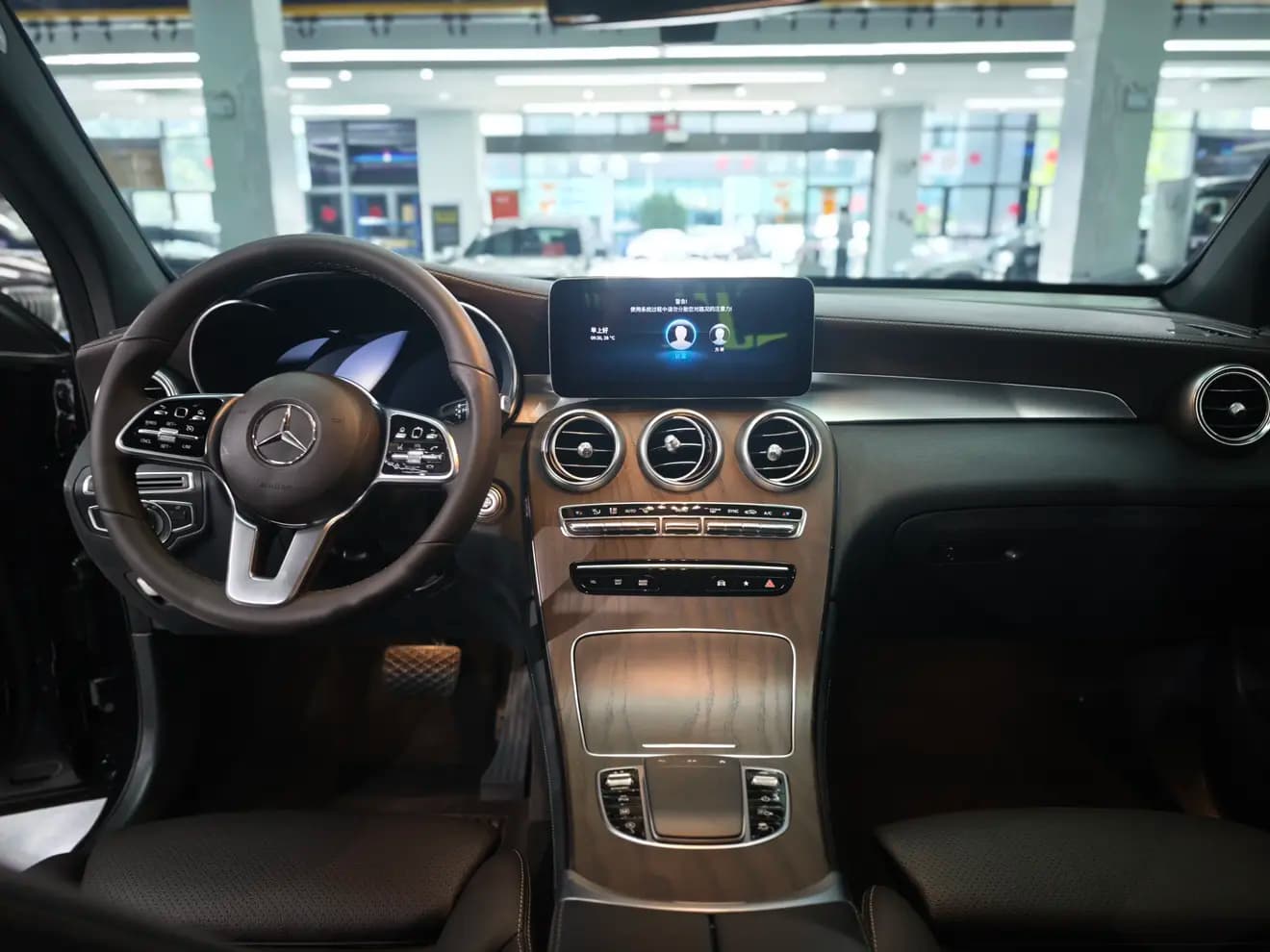 Mercedes-Benz GLC 2023 г. 14057 км. — фото 8