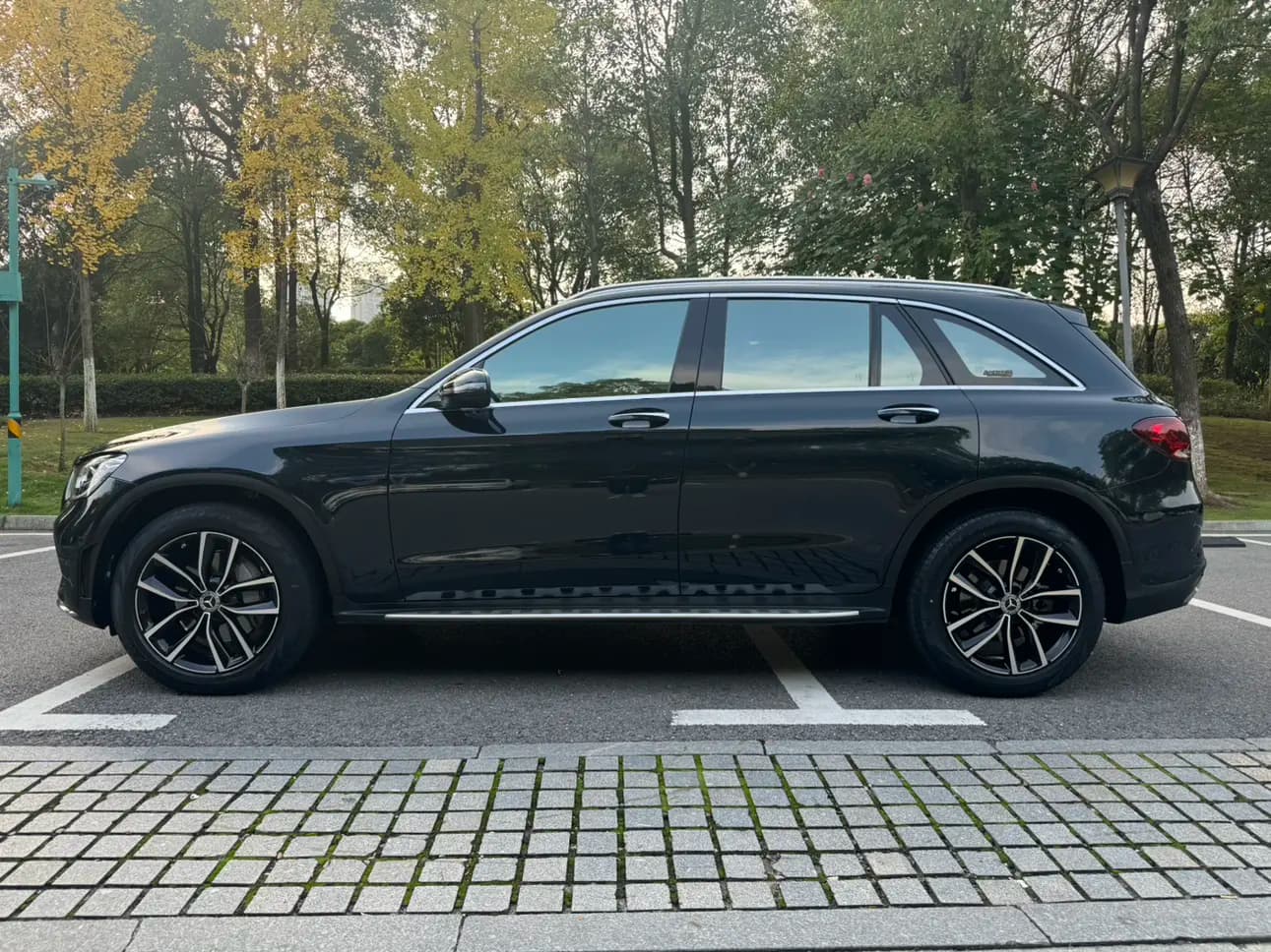 Mercedes-Benz GLC 2022 г. 68058 км. — фото 4
