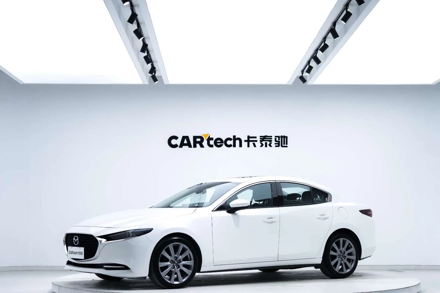 Mazda Axela 2021 г. 66846 км.