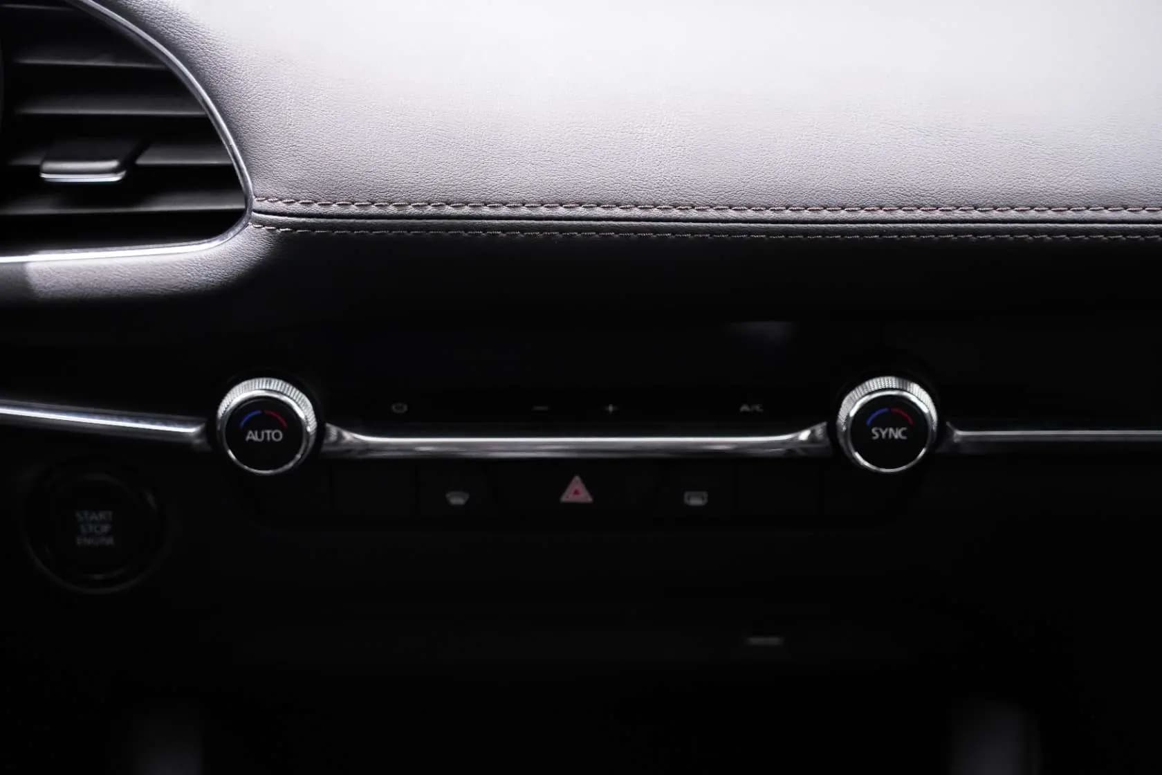 Mazda Axela 2021 г. 66846 км. — фото 14