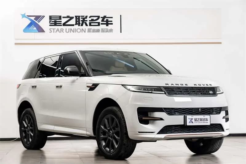 Land Rover Range Rover Sport 2024 г. 35754 км. — фото 2
