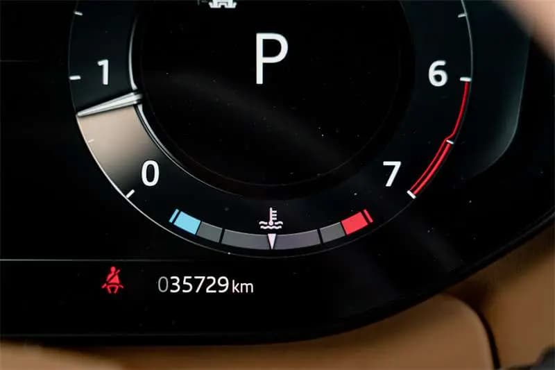 Land Rover Range Rover Sport 2024 г. 35754 км. — фото 15