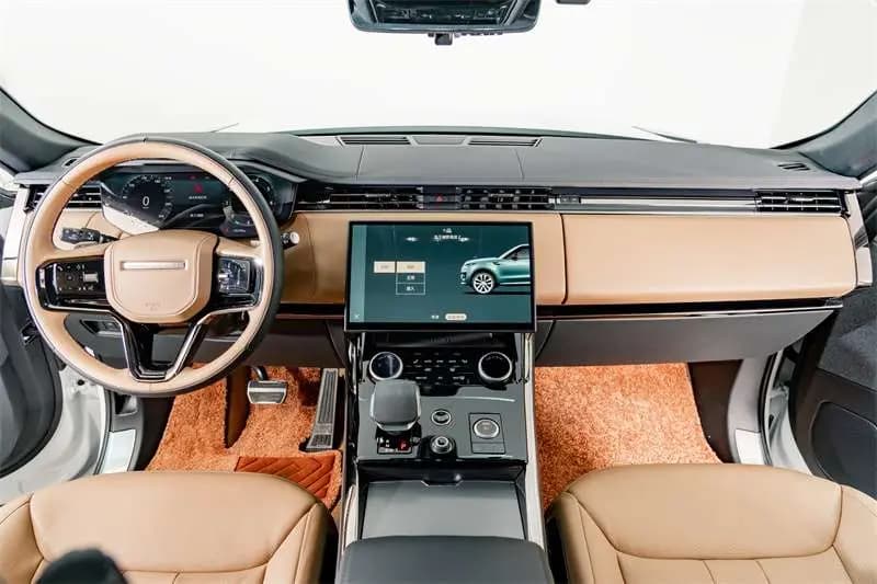 Land Rover Range Rover Sport 2024 г. 35754 км. — фото 18