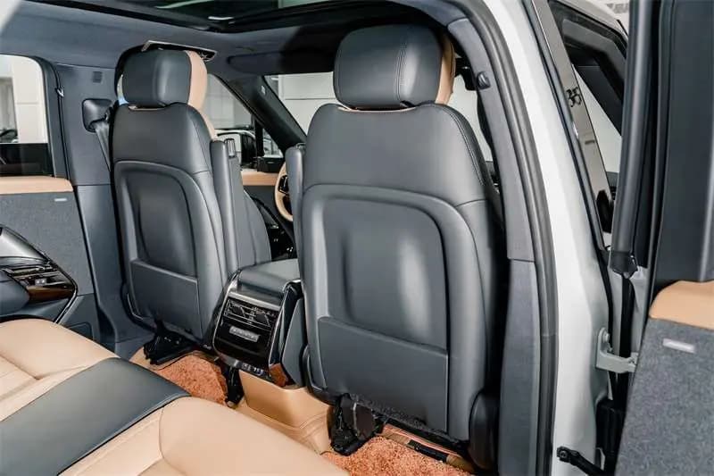Land Rover Range Rover Sport 2024 г. 35754 км. — фото 22