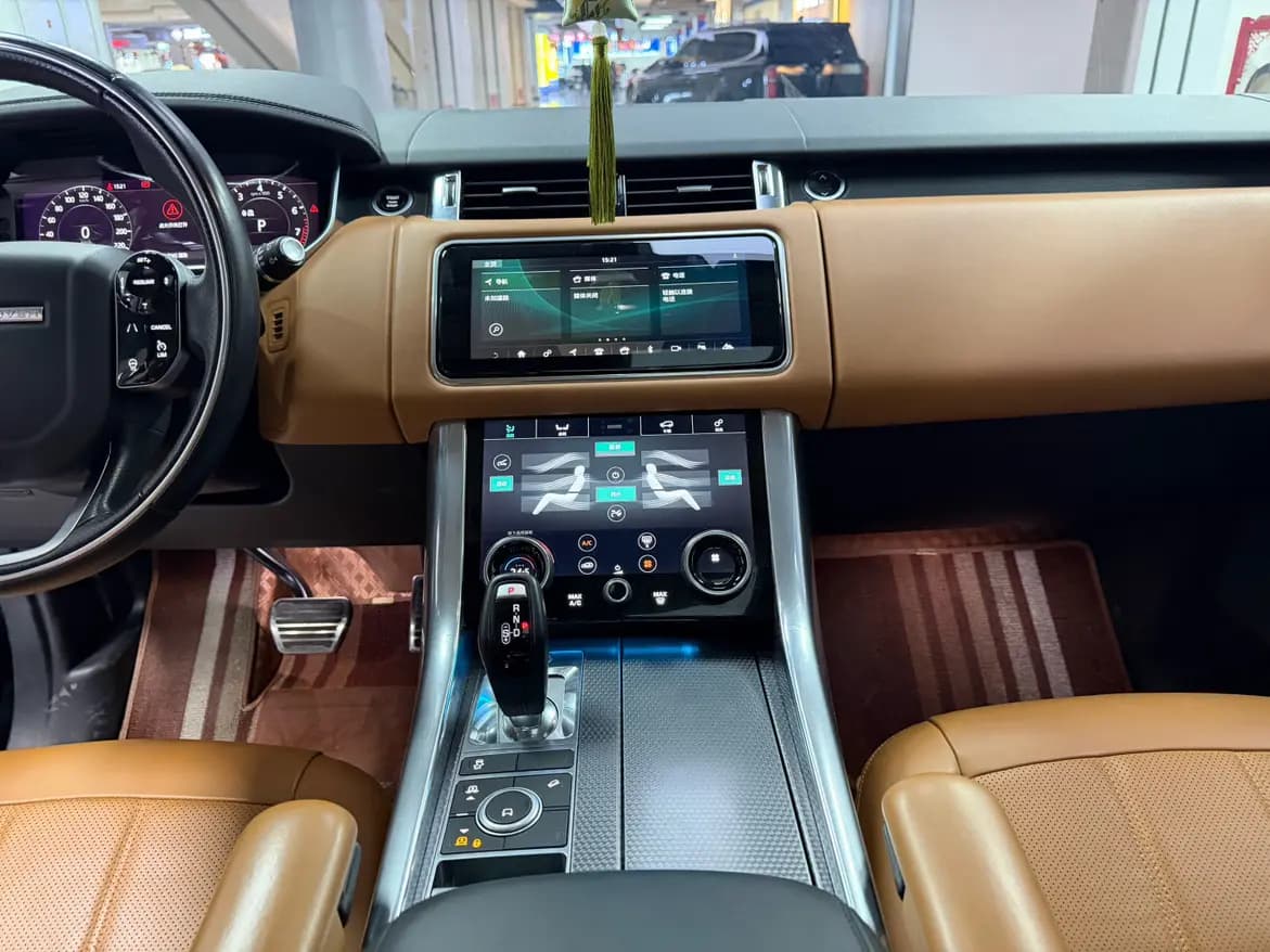 Land Rover Range Rover Sport 2022 г. 77855 км. — фото 15