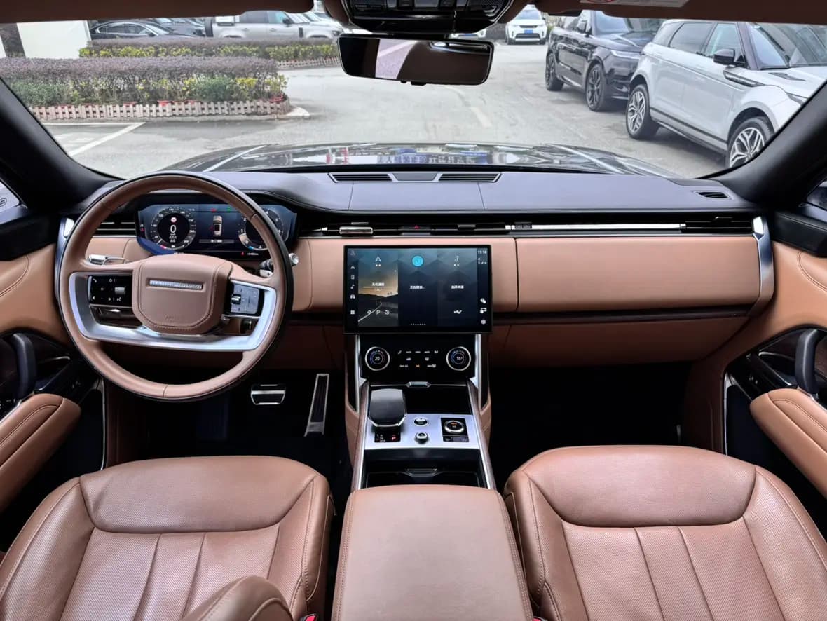 Land Rover Range rover 2022 г. 31029 км. — фото 8