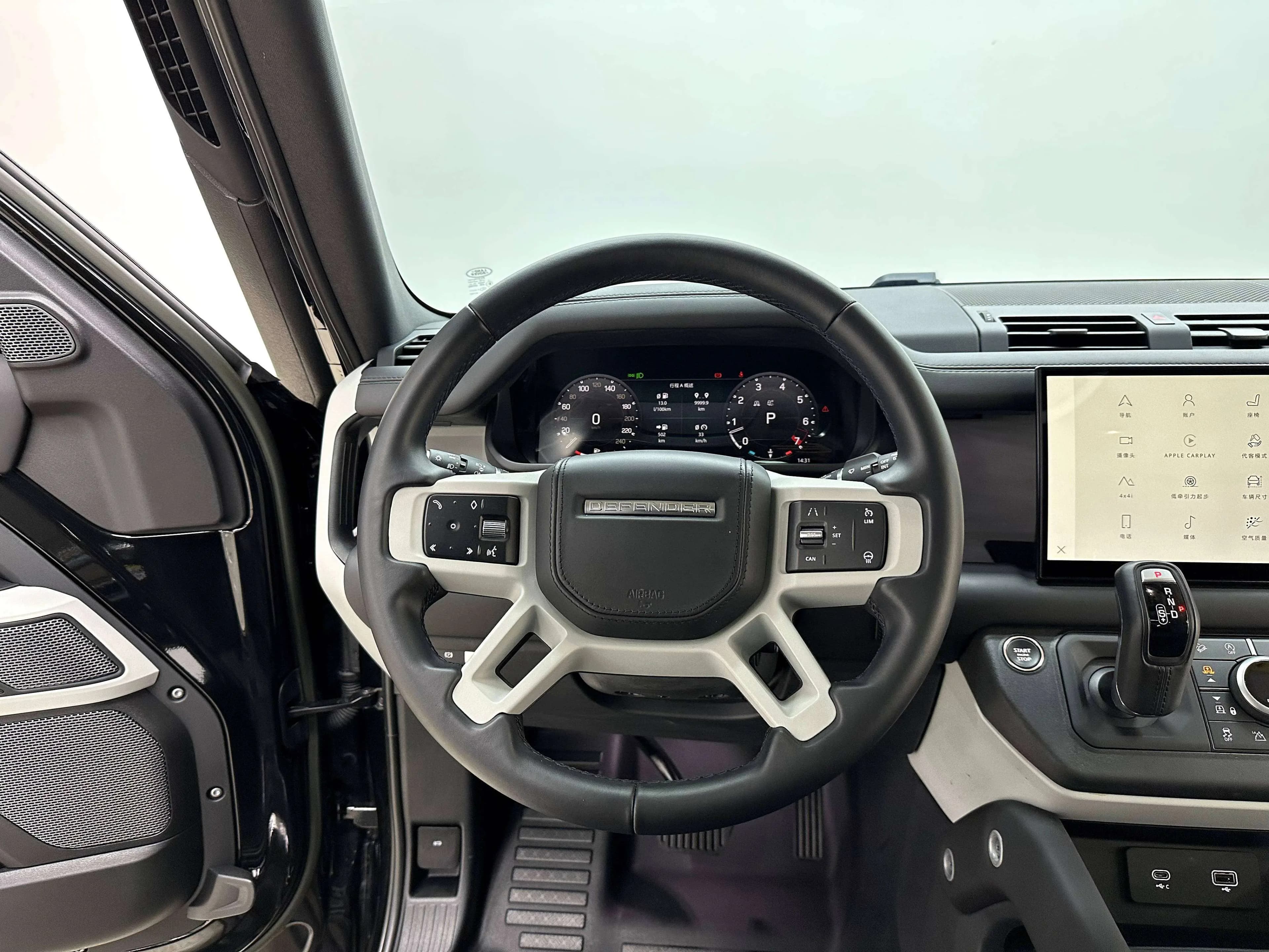 Land Rover Guard 2023 г. 15001 км. — фото 19