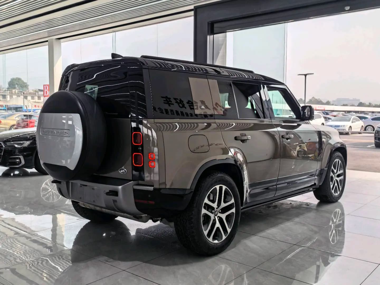 Land Rover Guard 2021 г. 77107 км. — фото 5