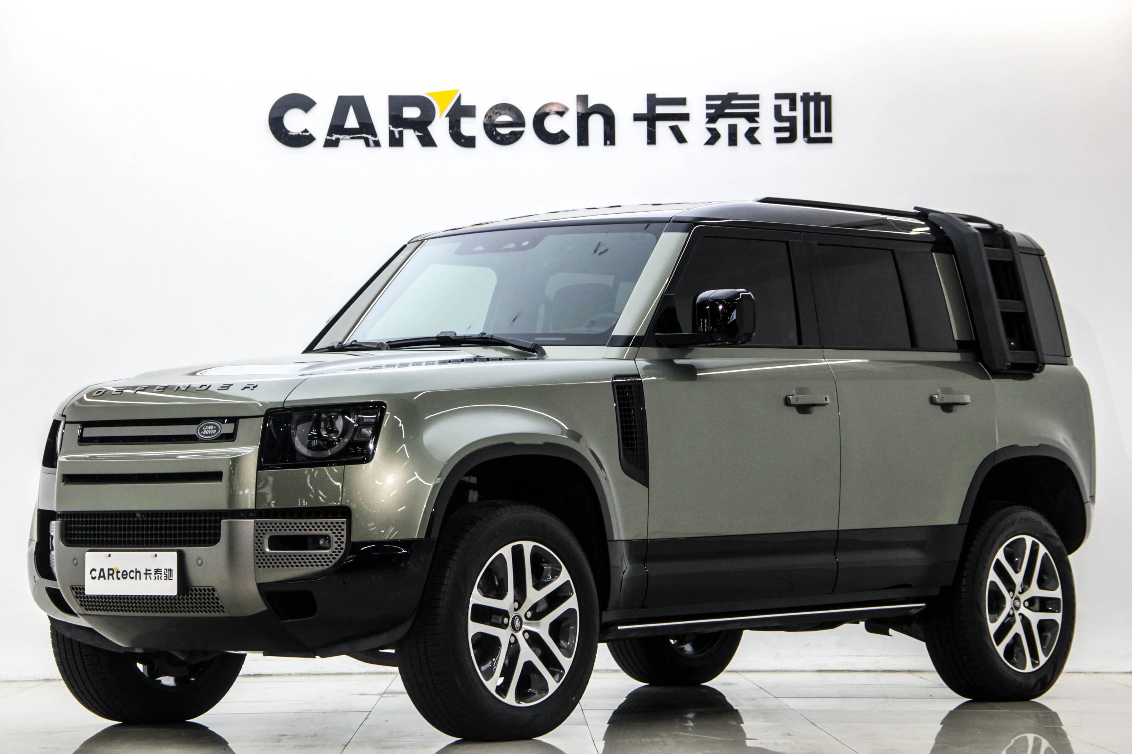 Land Rover Guard 2023 г. 15406 км.
