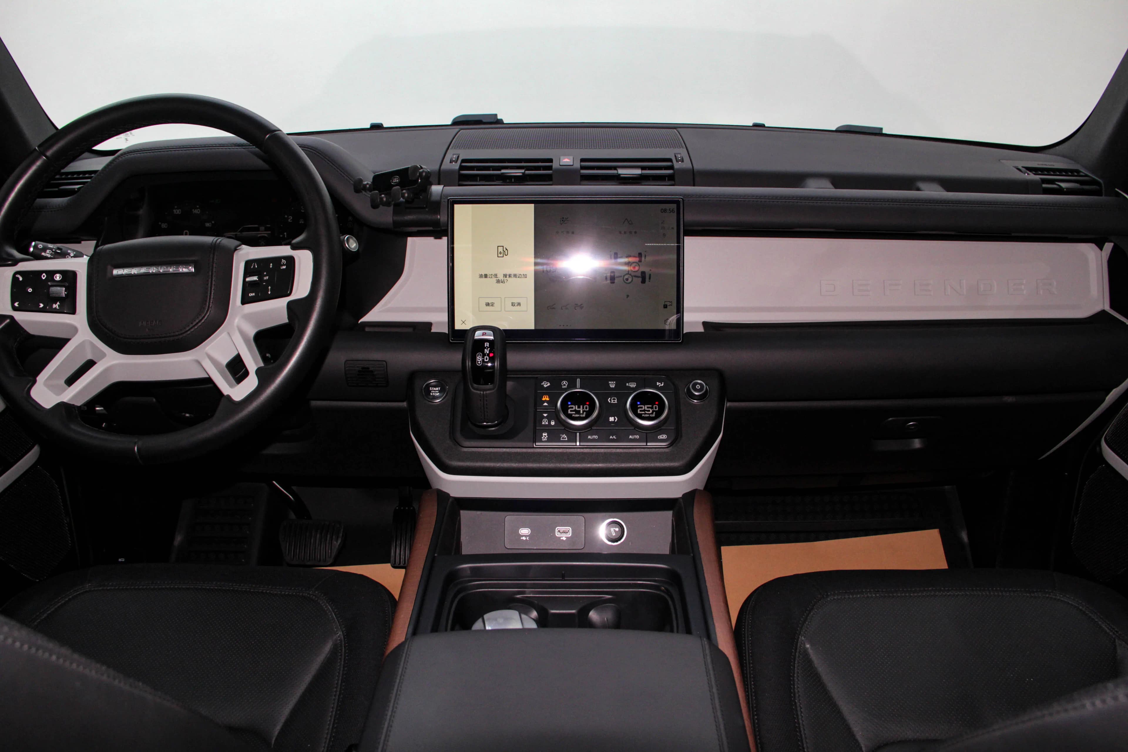 Land Rover Guard 2023 г. 15406 км. — фото 24