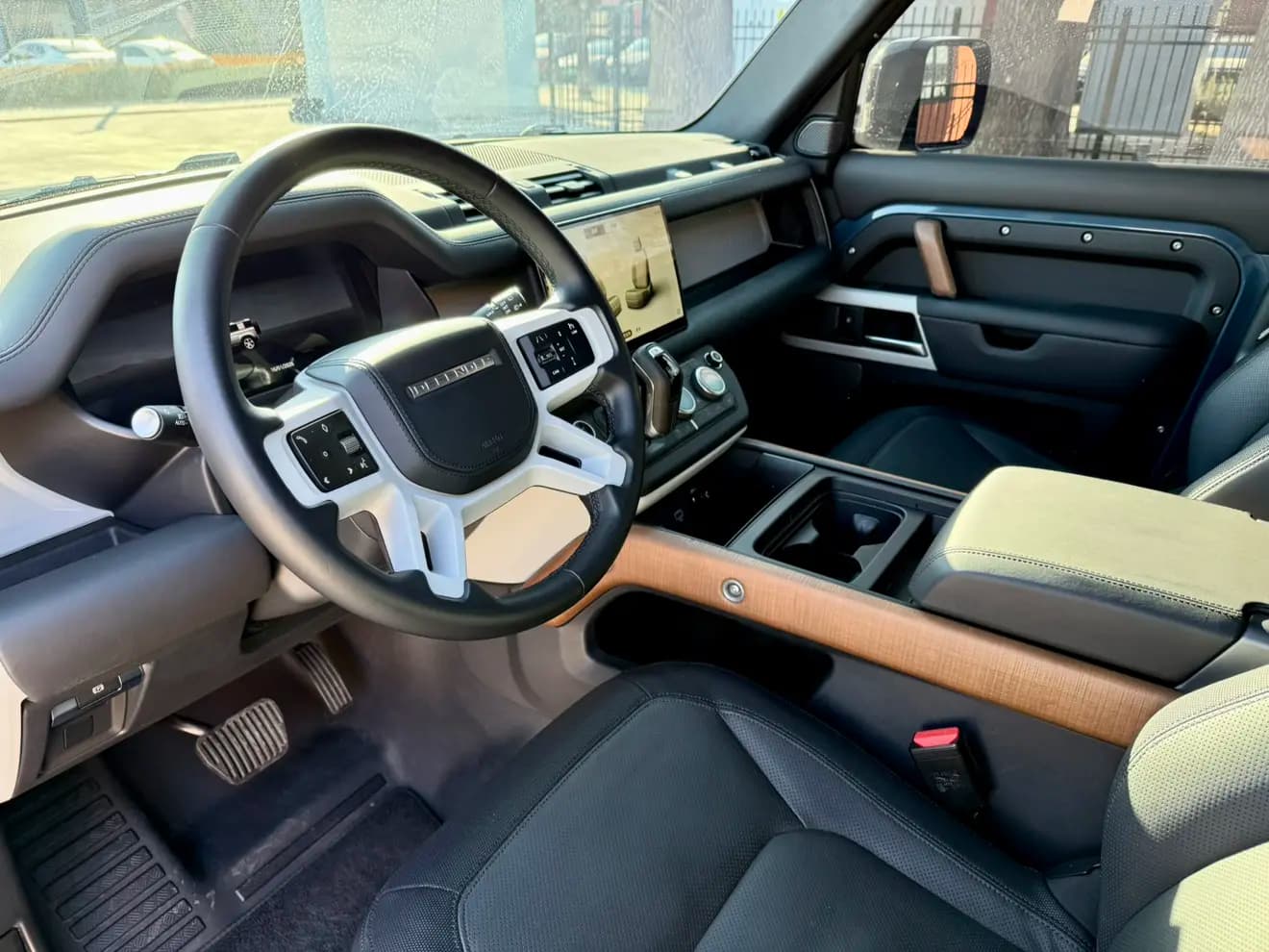 Land Rover Guard 2022 г. 18046 км. — фото 18