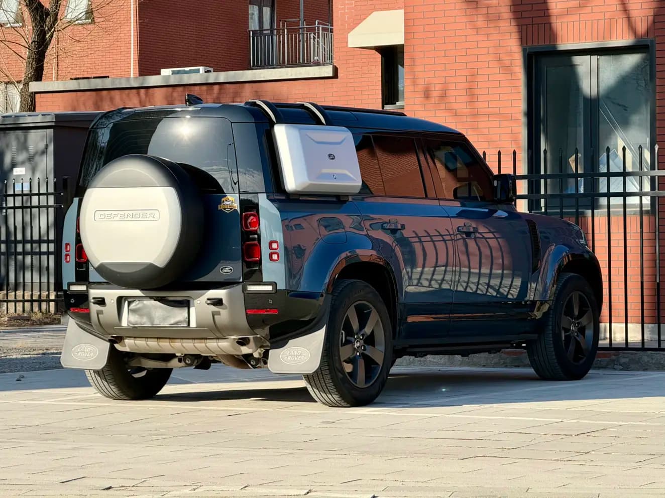Land Rover Guard 2022 г. 18046 км. — фото 7