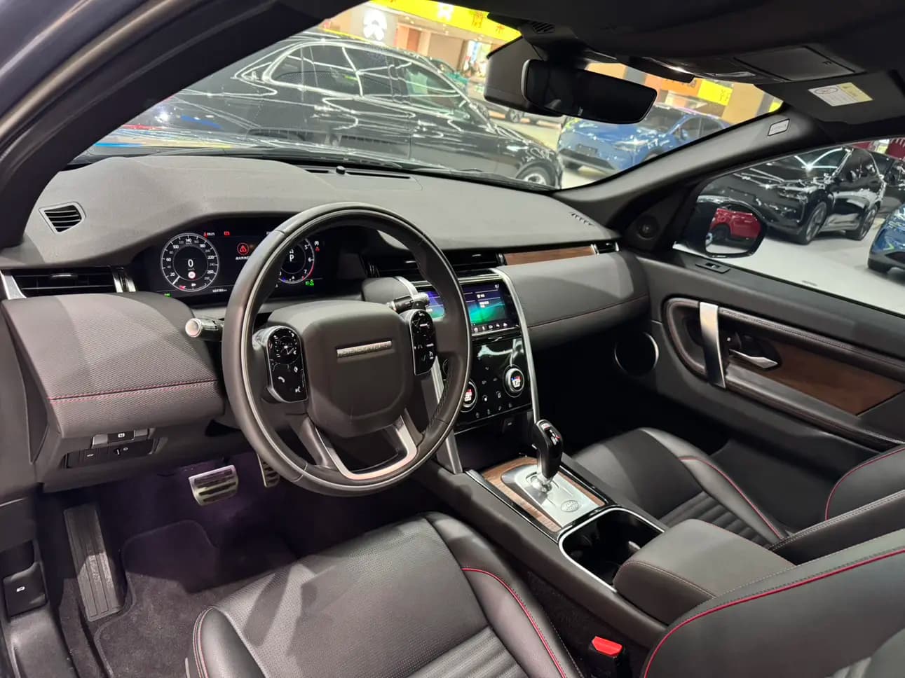 Land Rover Discover Sports 2021 г. 21044 км. — фото 13