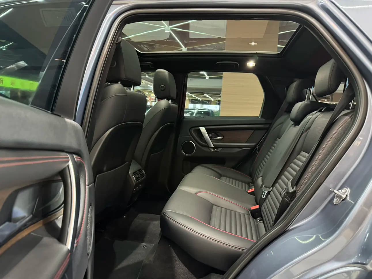 Land Rover Discover Sports 2021 г. 21044 км. — фото 15