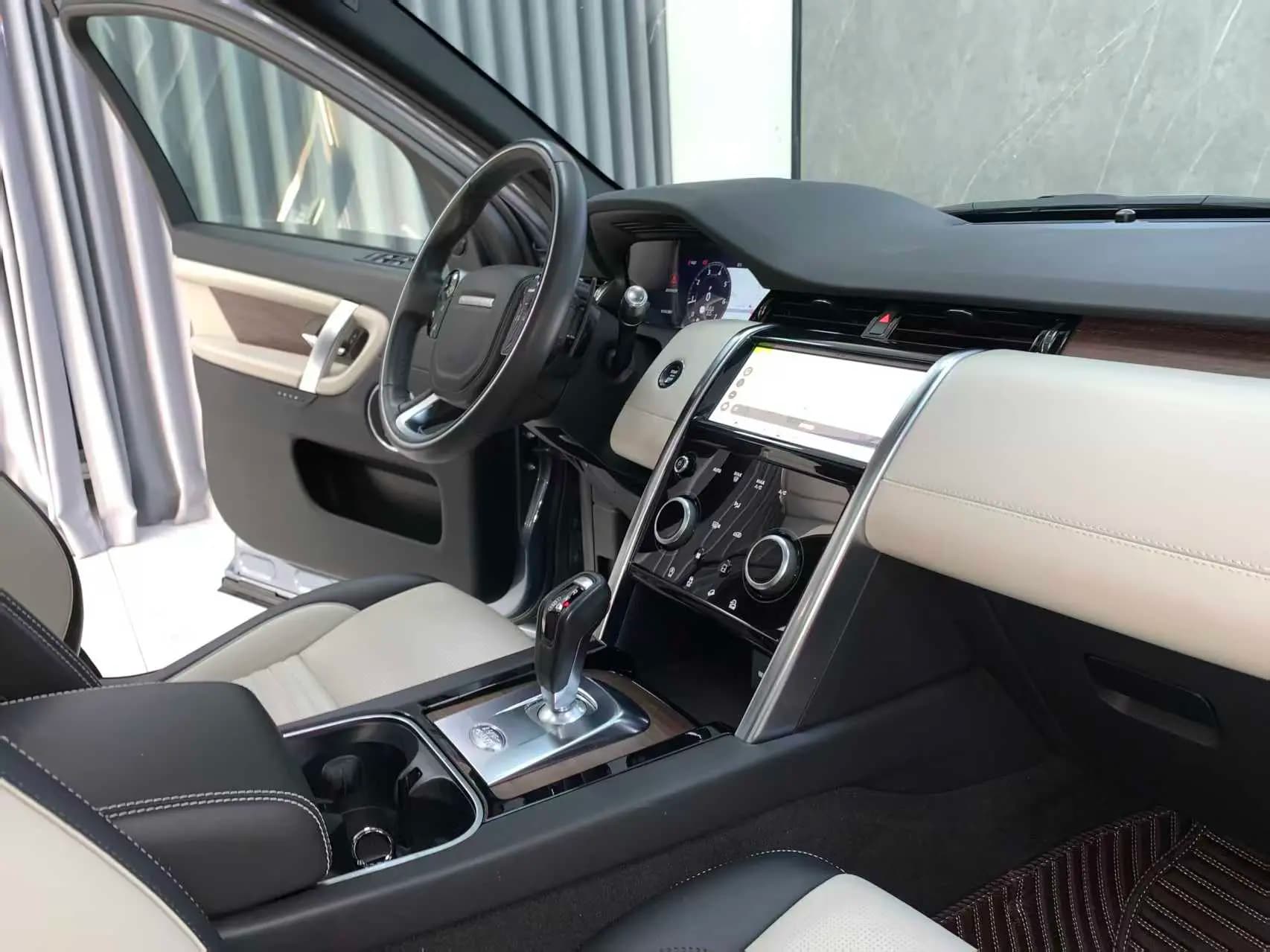Land Rover Discover Sports 2021 г. 42040 км. — фото 10