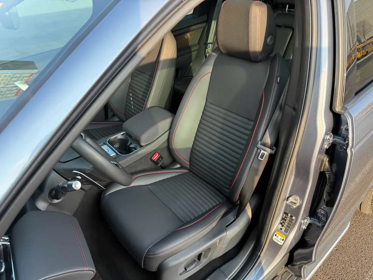 Land Rover Discover Sports 2023 г. 30039 км. — фото 11