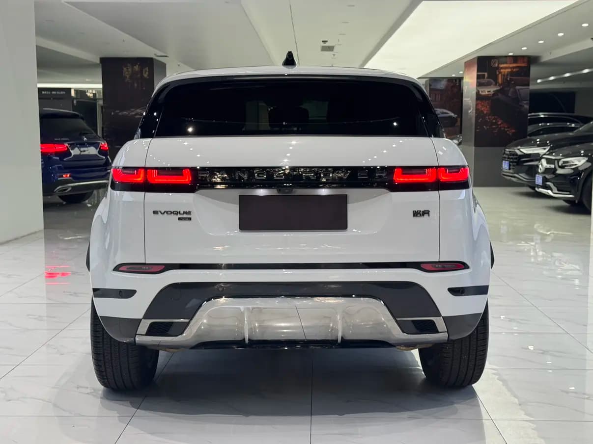 Land Rover Range Rover Evoque 2023 г. 5119 км. — фото 3