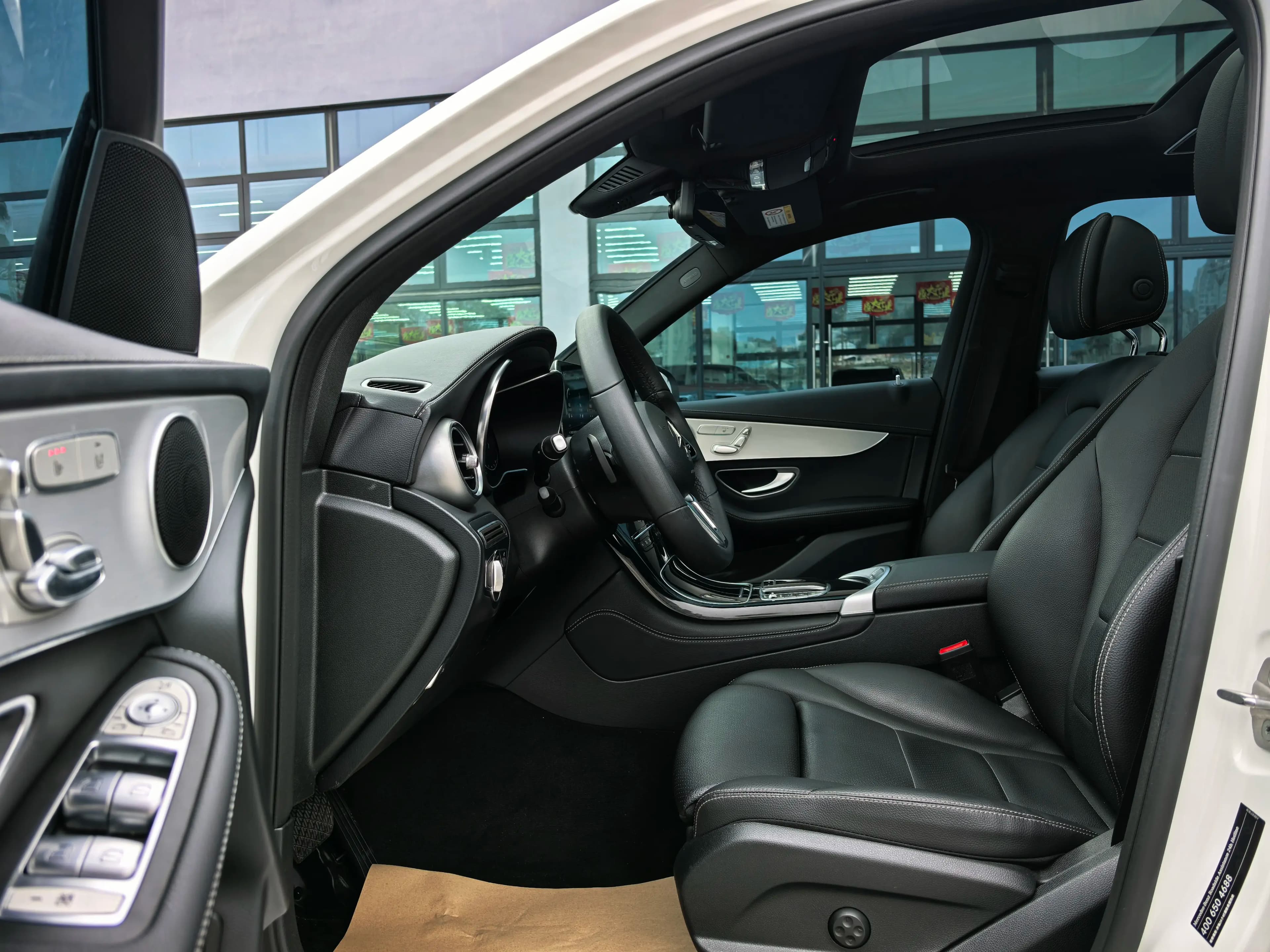 Mercedes-Benz GLC 2022 г. 33138 км. — фото 9
