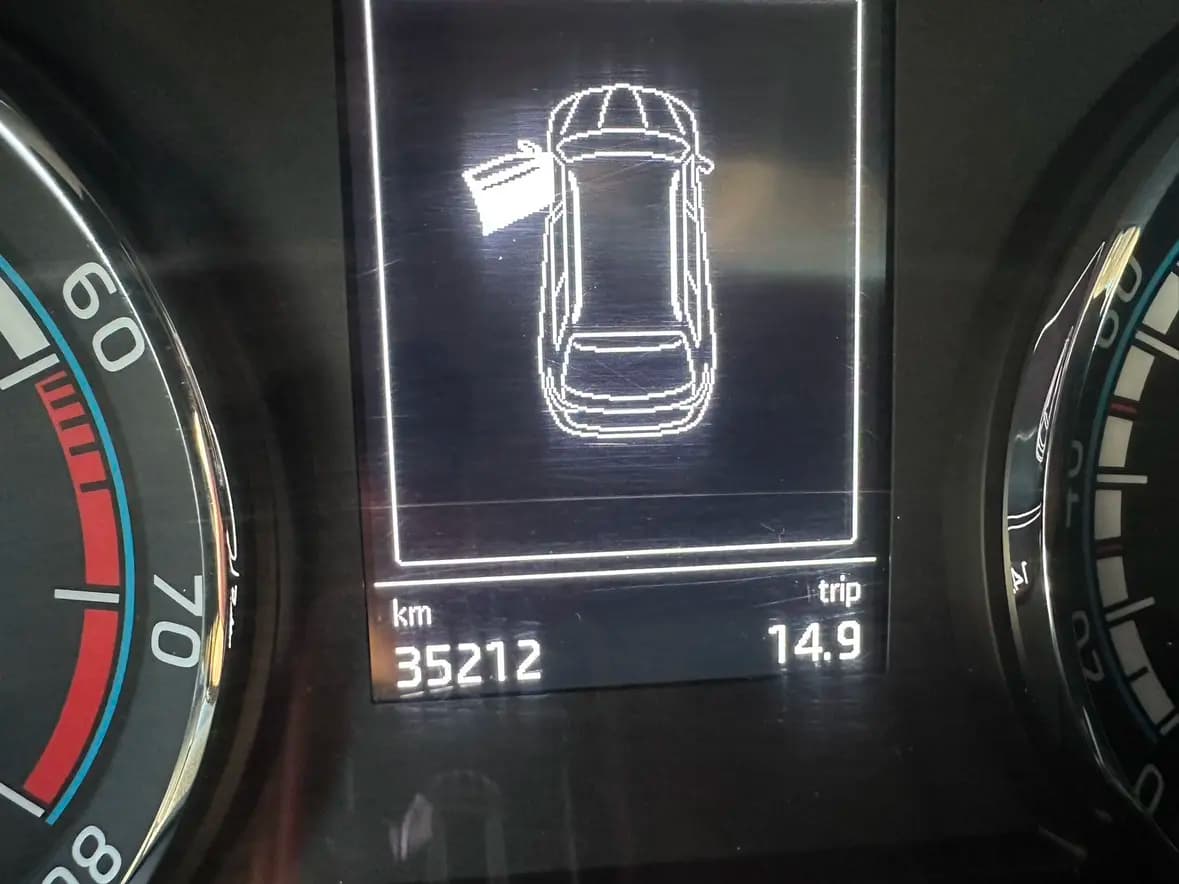 Skoda Karoq 2022 г. 35062 км. — фото 7