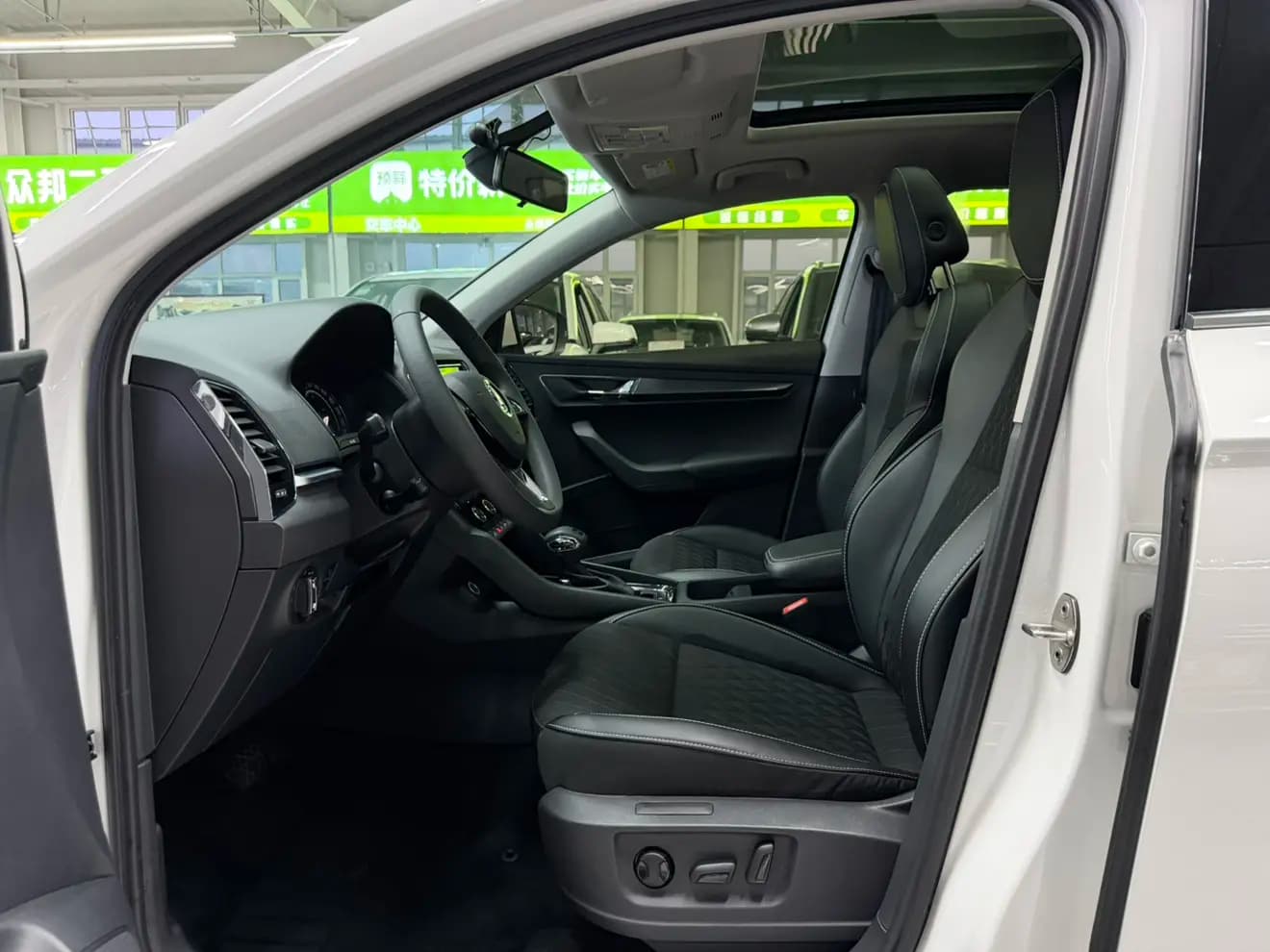 Skoda Karoq 2021 г. 44861 км. — фото 13
