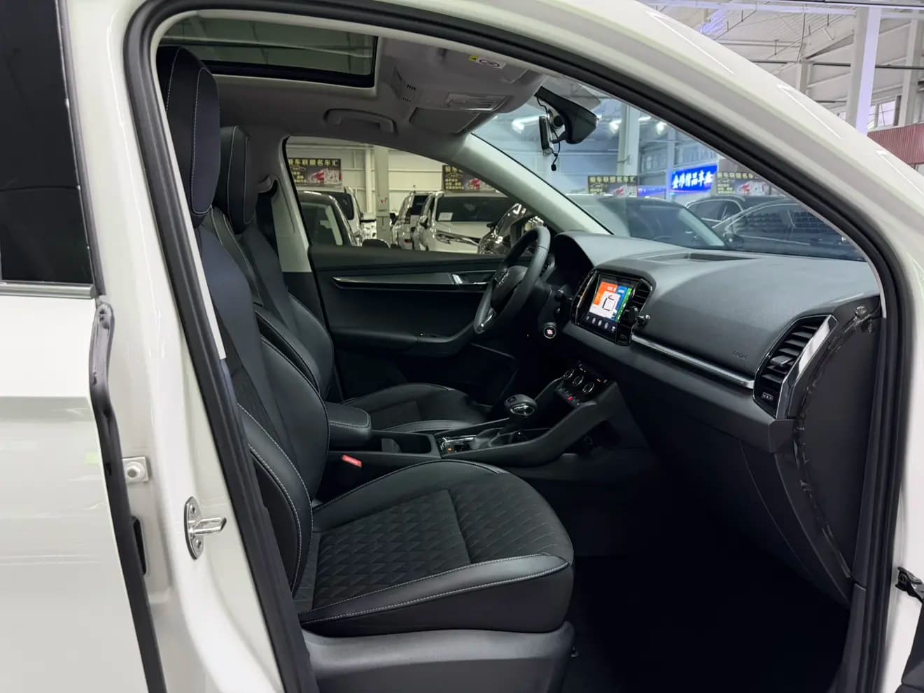 Skoda Karoq 2021 г. 44861 км. — фото 17