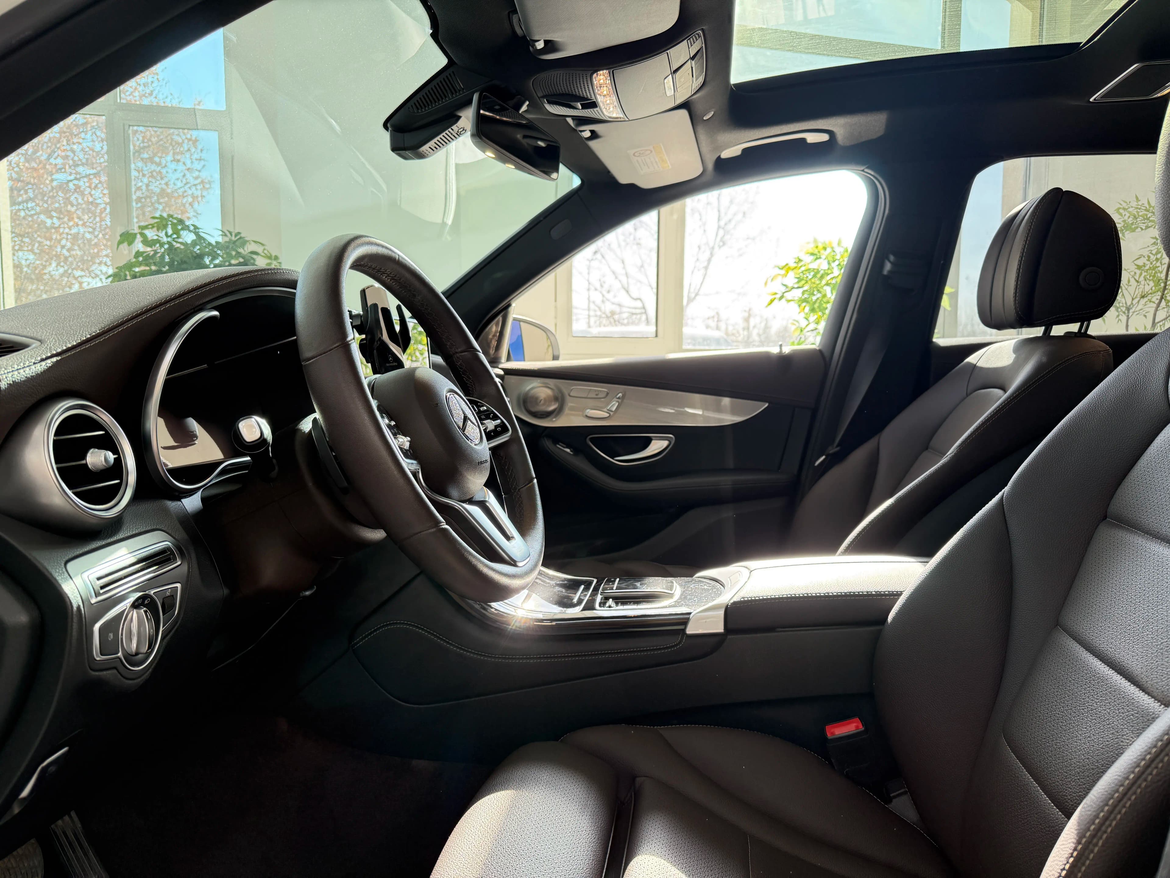 Mercedes-Benz GLC 2021 г. 71136 км. — фото 16