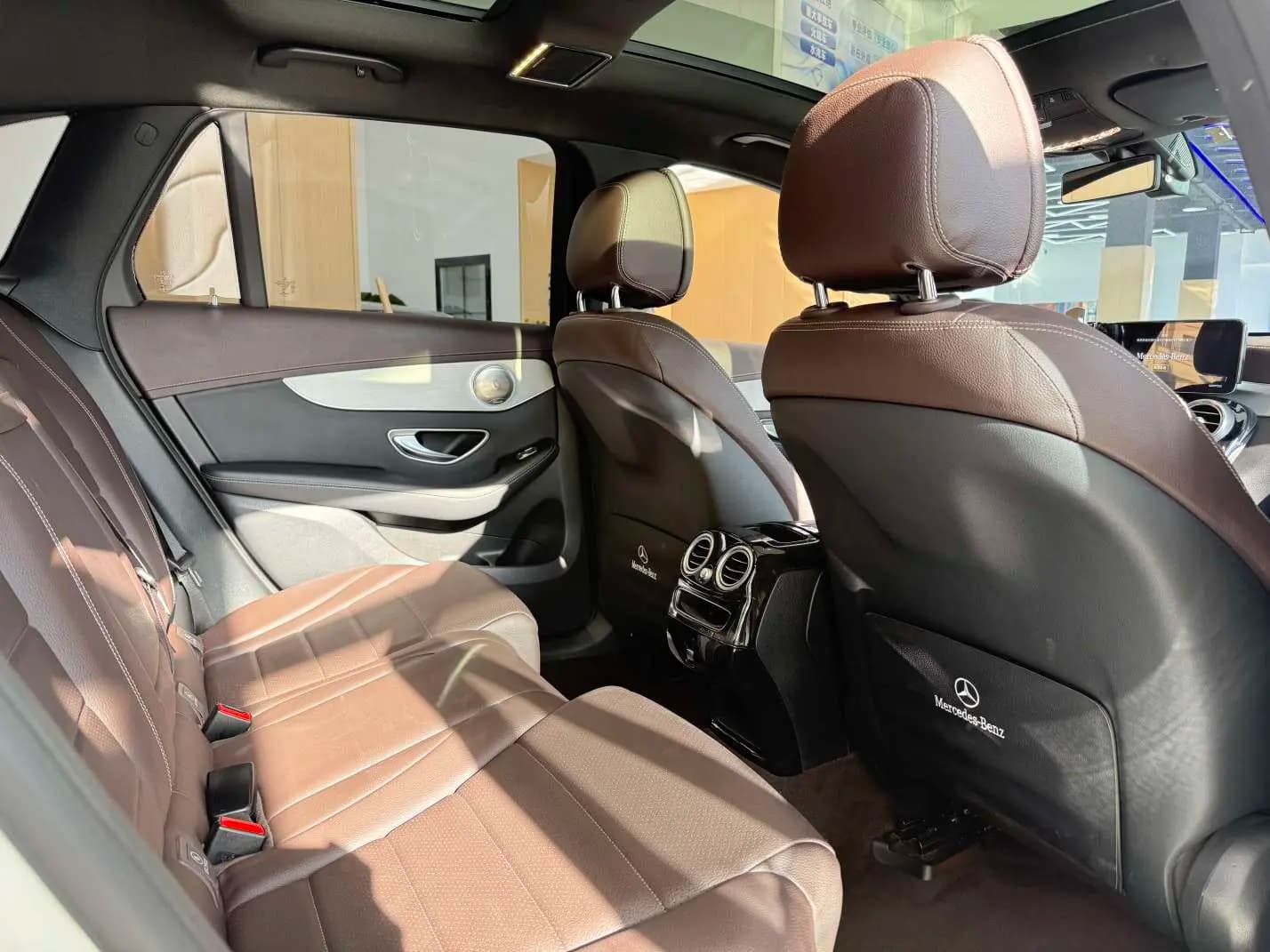 Mercedes-Benz GLC 2021 г. 71136 км. — фото 19