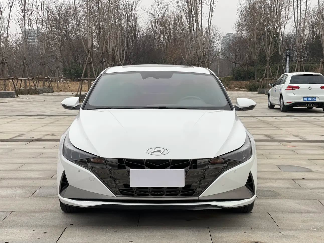 Hyundai Elantra 2023 г. 30012 км. — фото 2