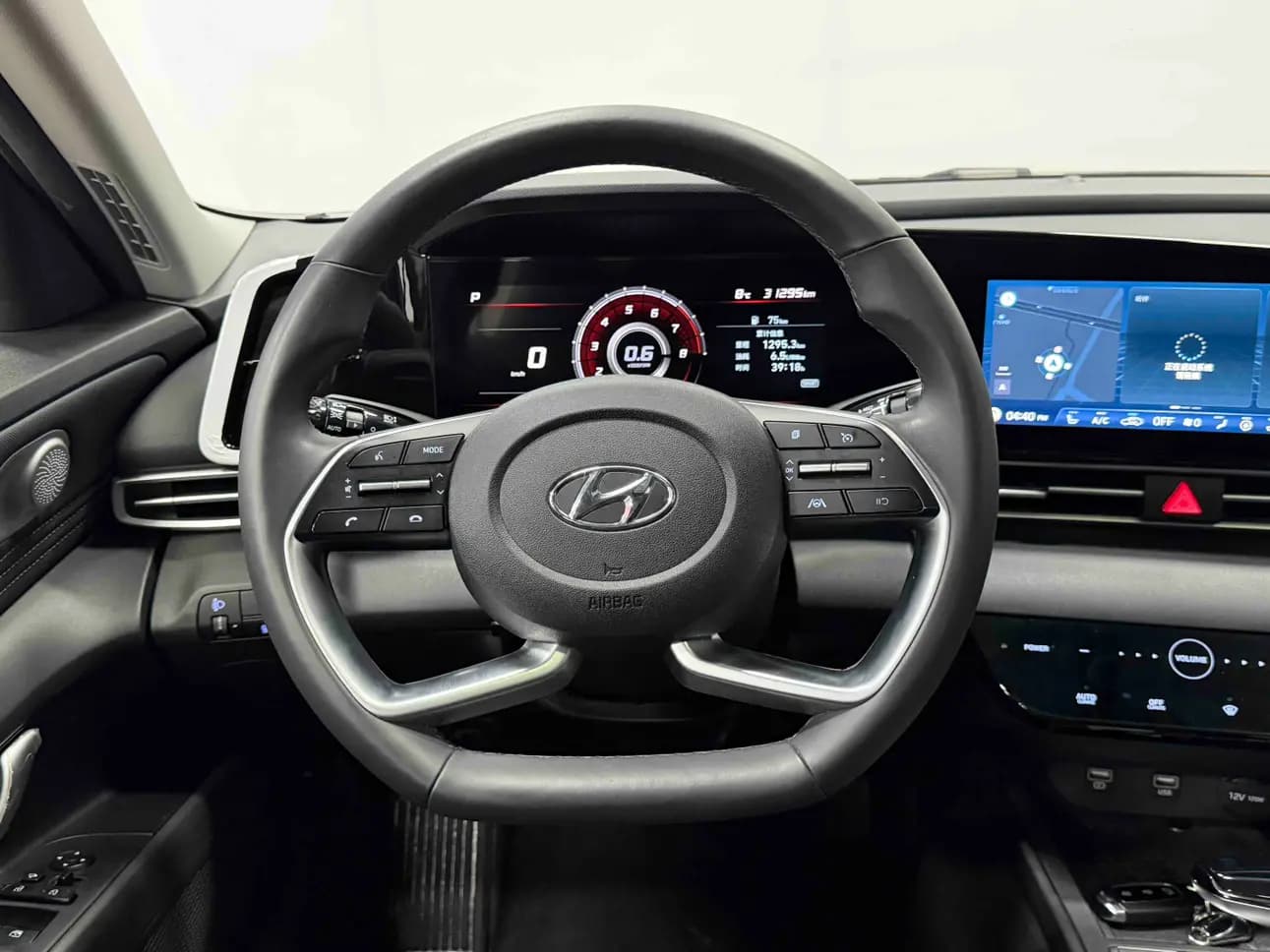 Hyundai Elantra 2021 г. 31008 км. — фото 13