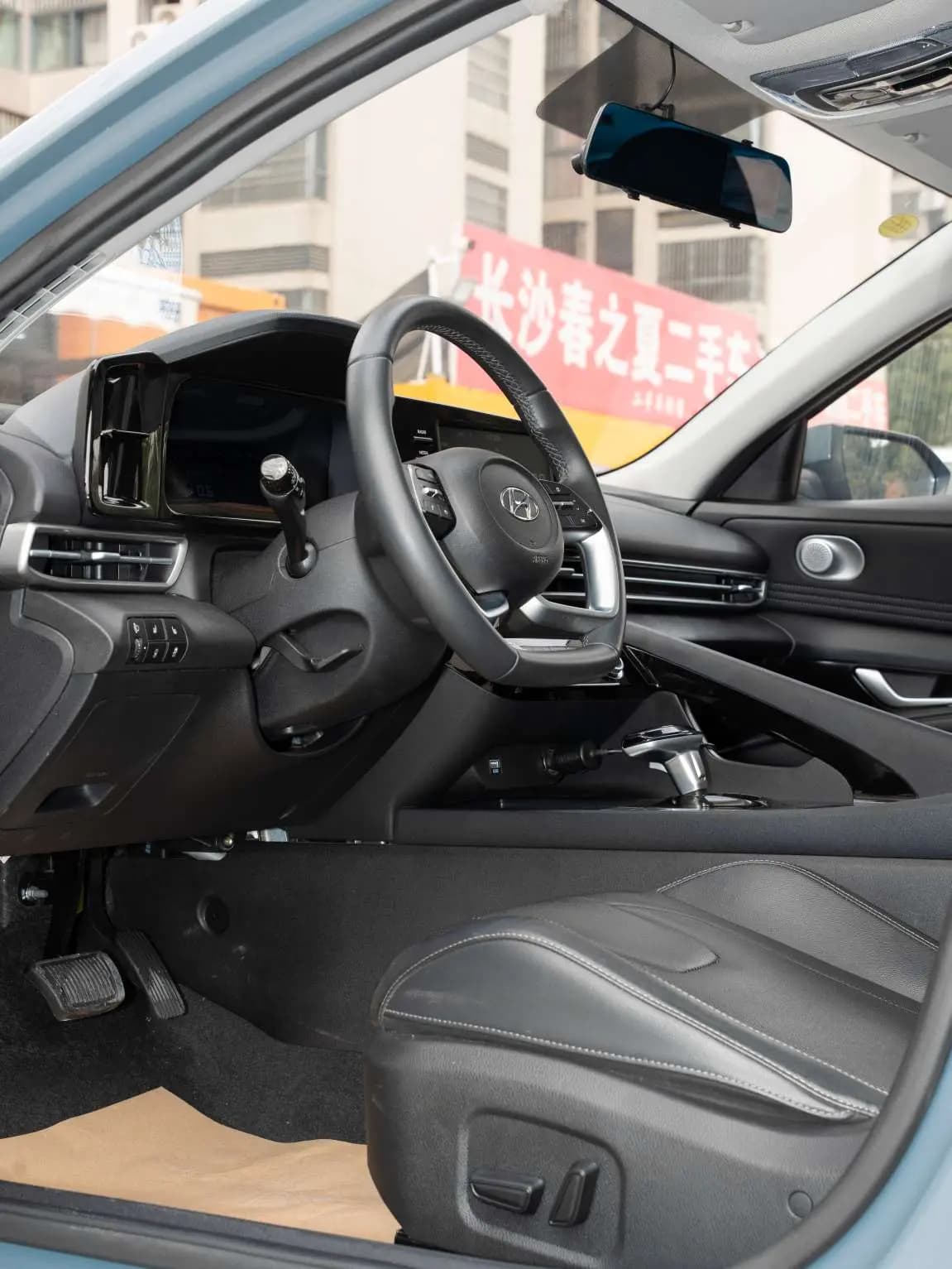 Hyundai Elantra 2023 г. 21006 км. — фото 11
