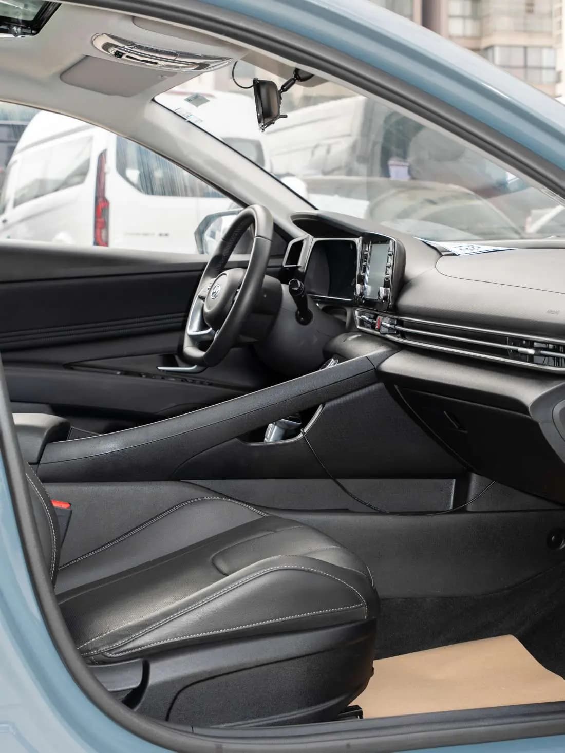Hyundai Elantra 2023 г. 21006 км. — фото 18