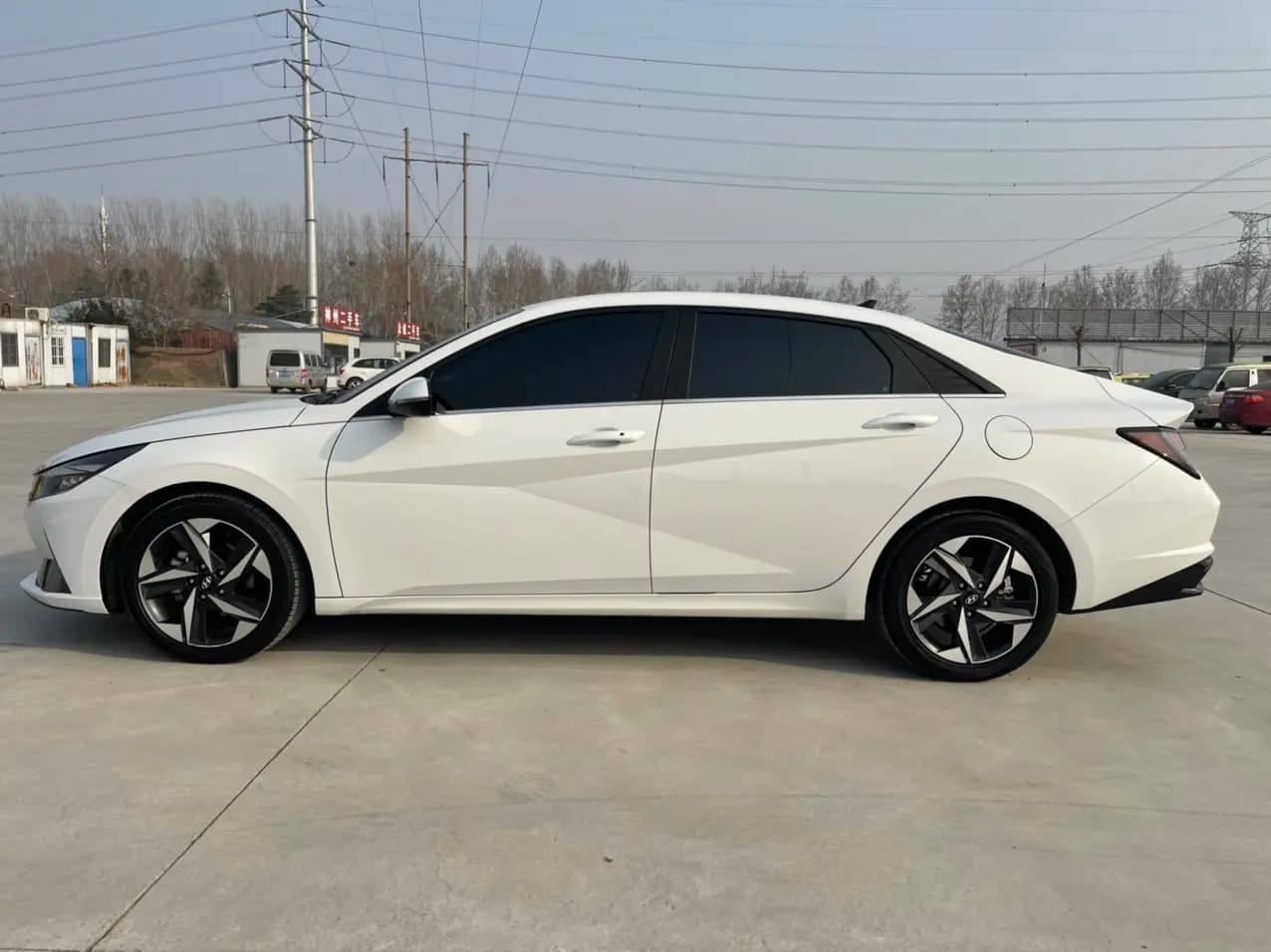 Hyundai Elantra 2022 г. 37004 км. — фото 3